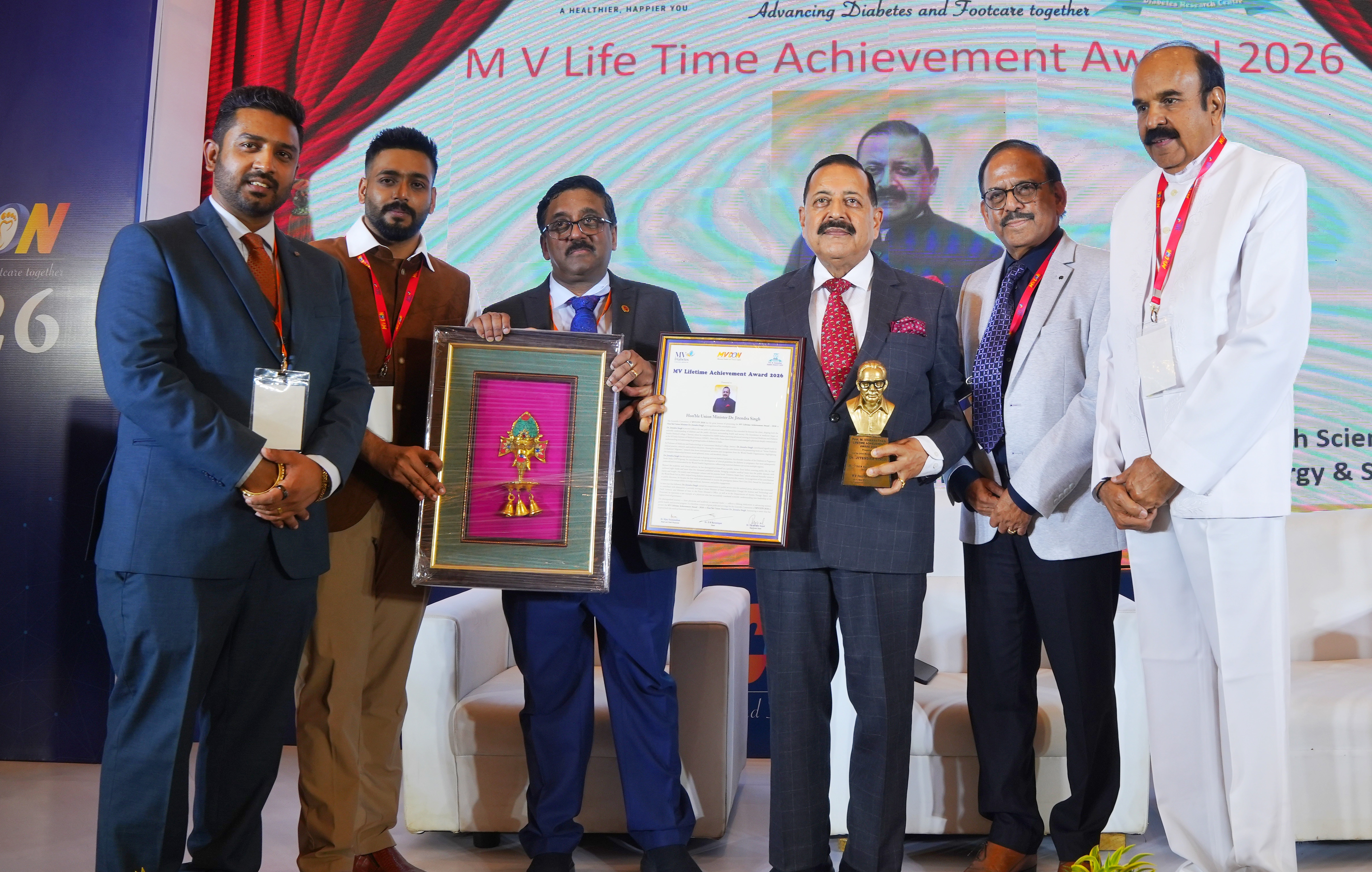 Dr Jitendra Singh Receives Lifetime Achievement Award for Contributions to Diabetes Care