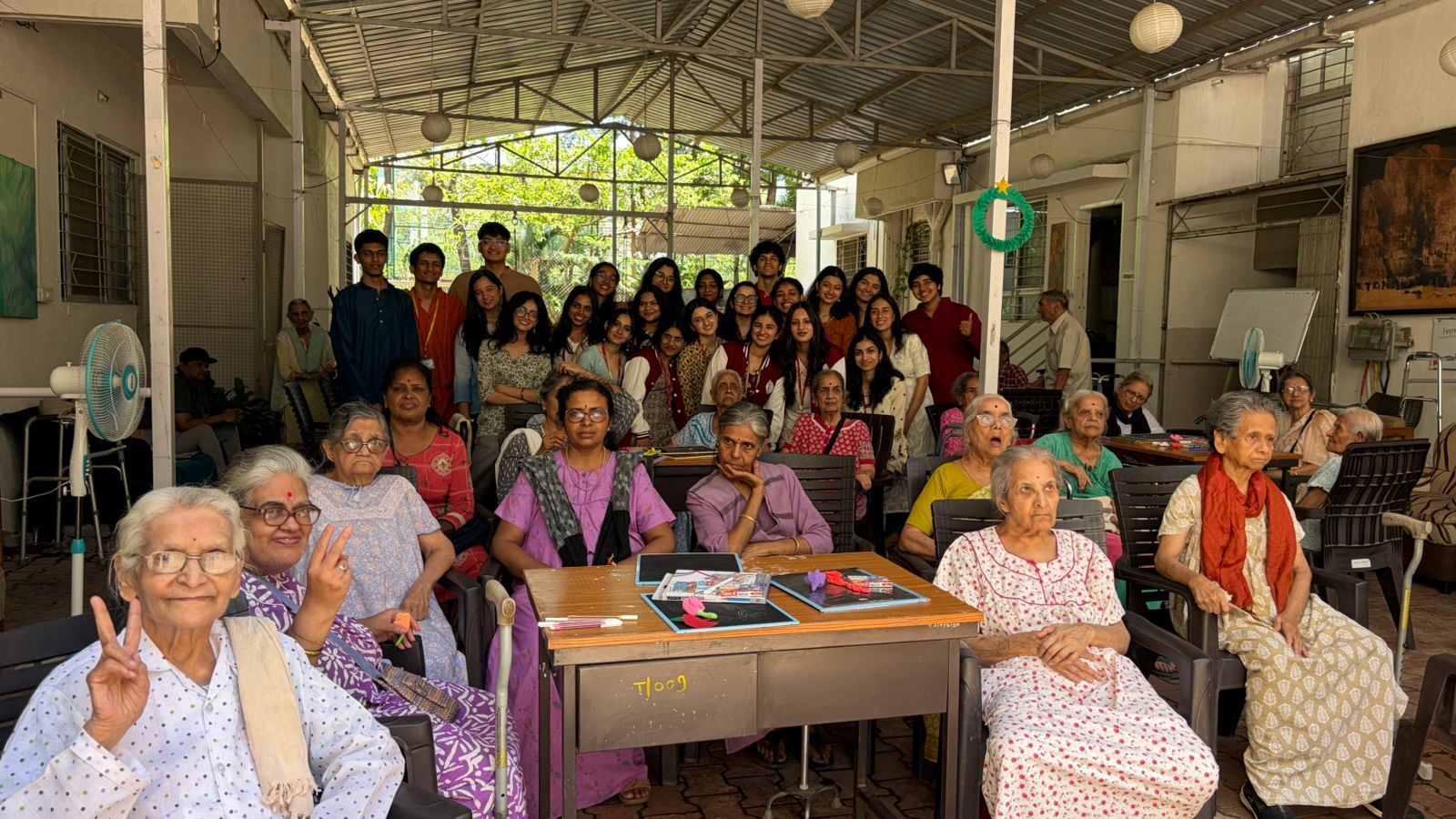 NMIMS Conducts &ldquo;Life in Colours&rdquo; Psych Camp for Elderly at Nerul
