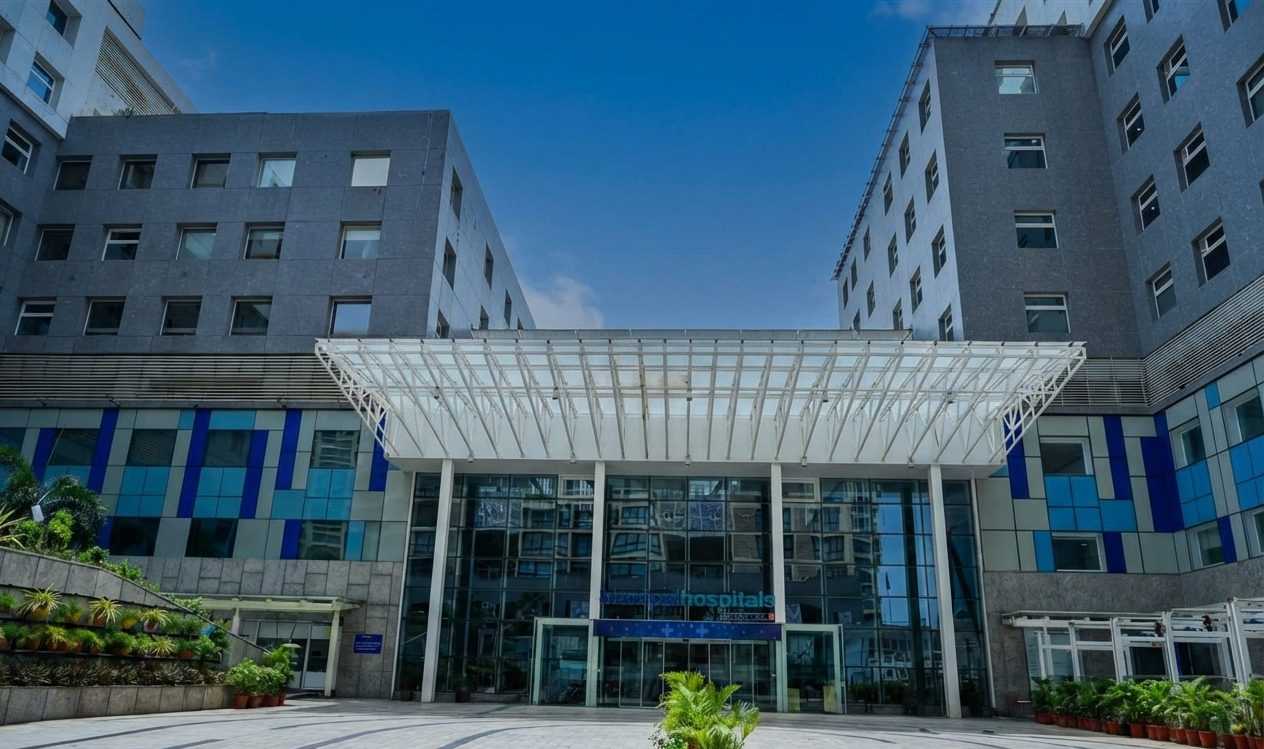 International Patient from Ghana Recovers Swiftly After Keyhole Spine Surgery at Manipal Hospital Mukundapur