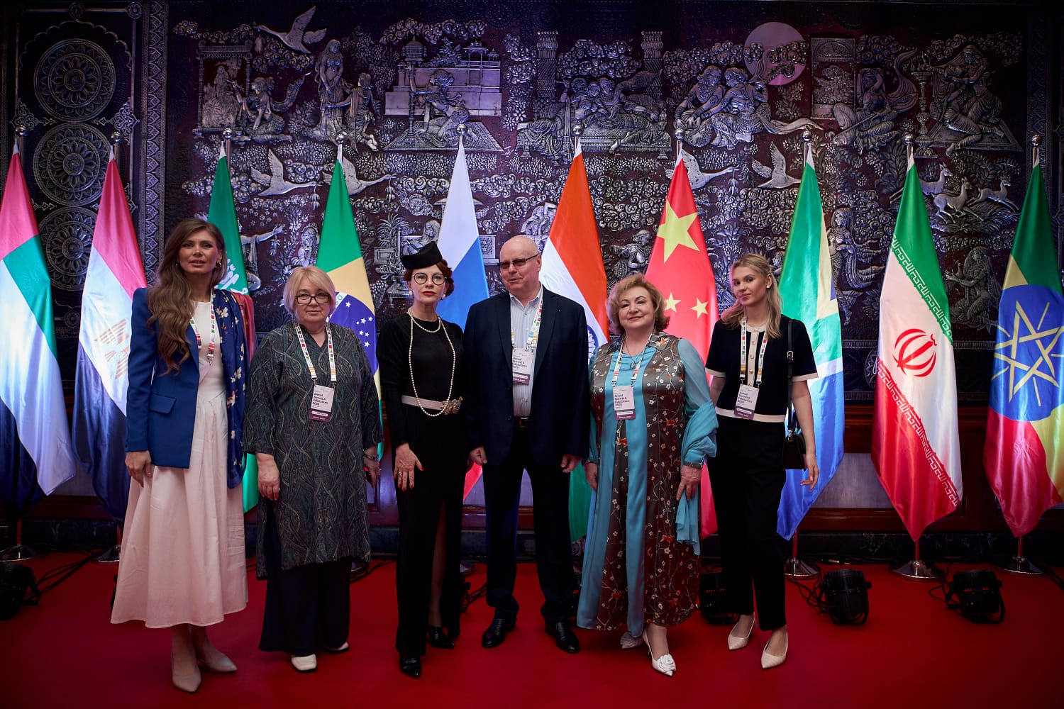 Global Leaders Convene in New Delhi for World Public Summit