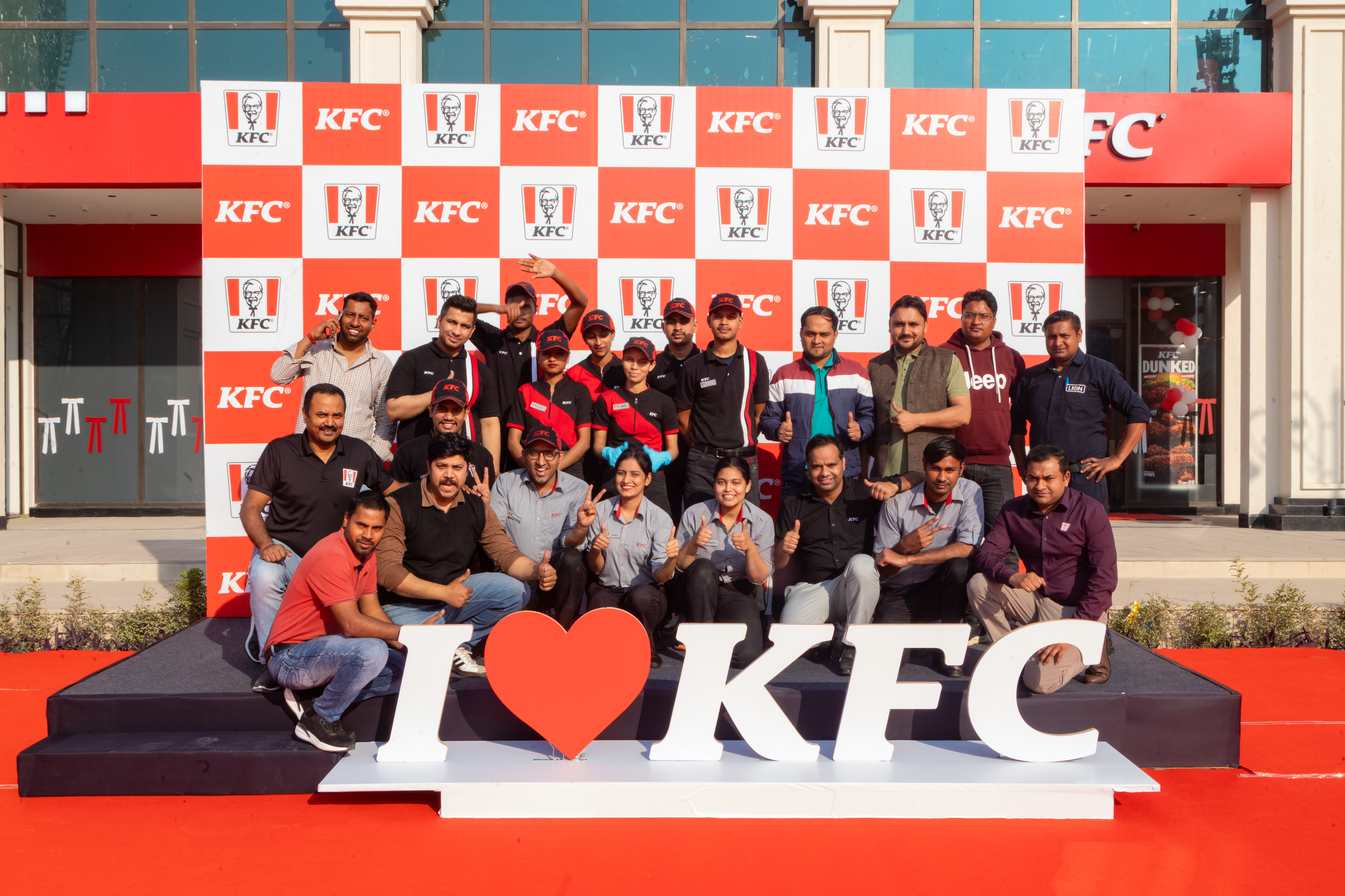 KFC Launches New Outlet at Paras Florett, Strengthening Retail Mix on Golf Course Extension Road