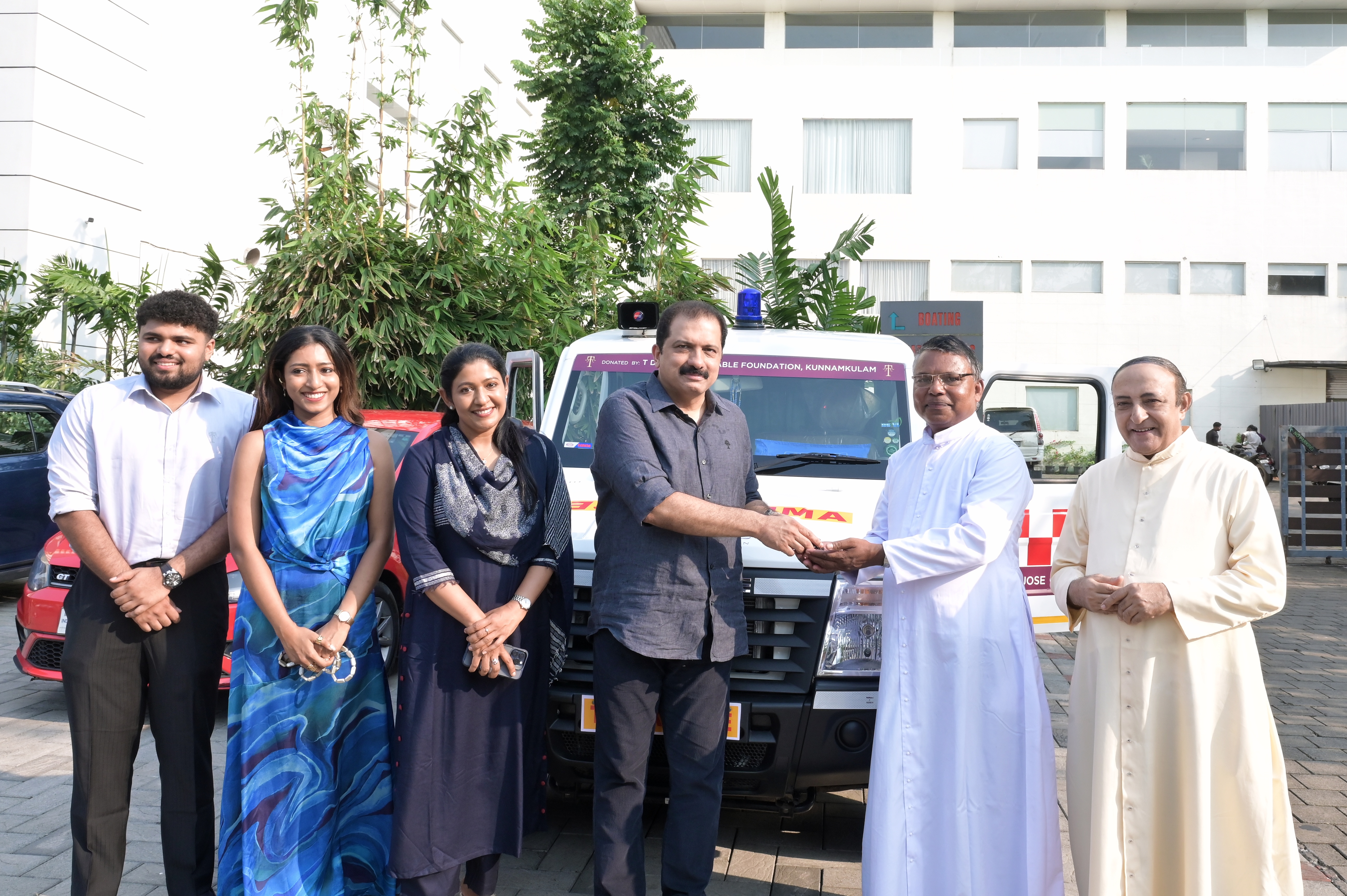 TT Devassy Jewellery Donates an Ambulance to Divya Darshan in Thrissur
