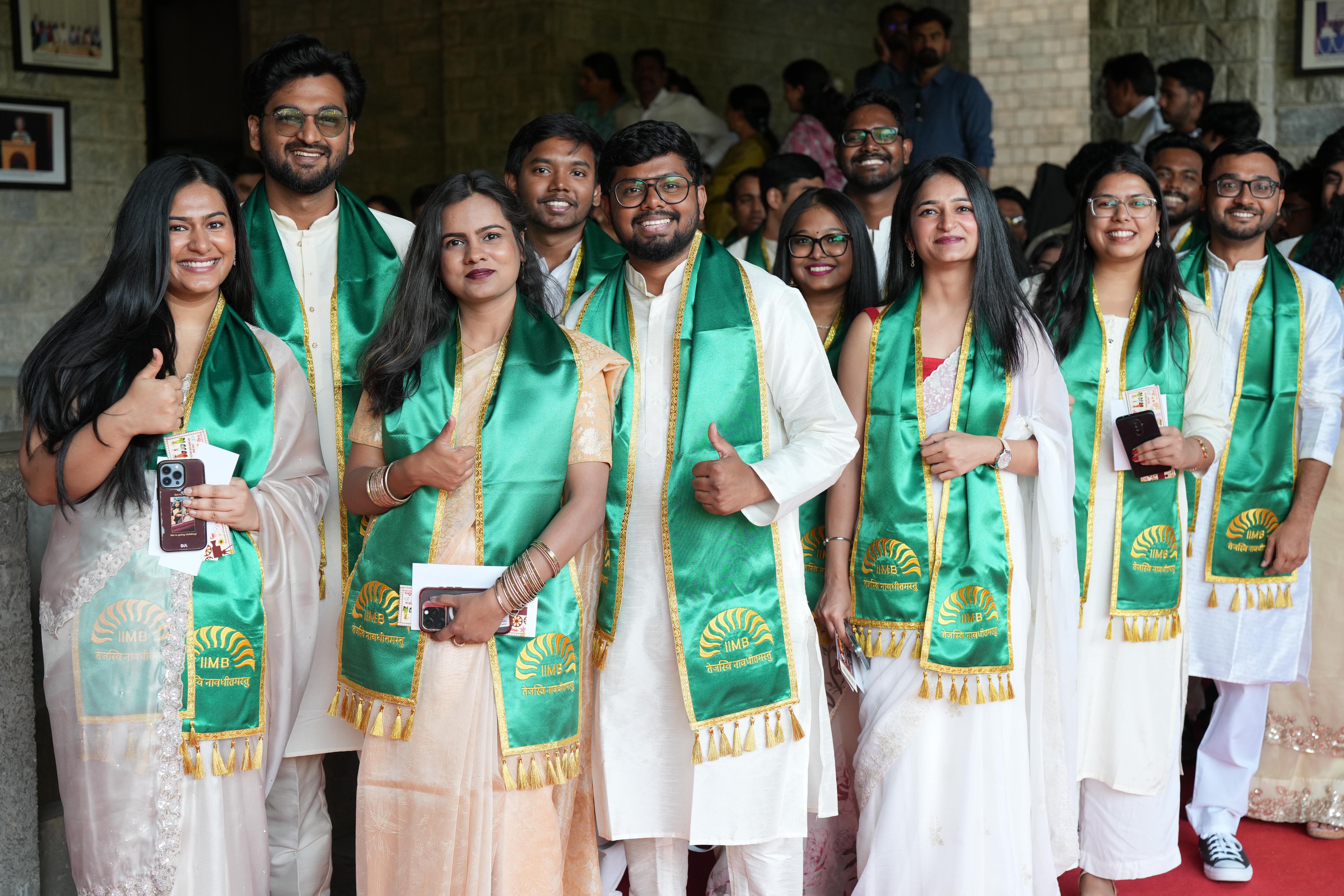 785 students graduate with nine winning gold medals at the 51st Convocation of IIMB