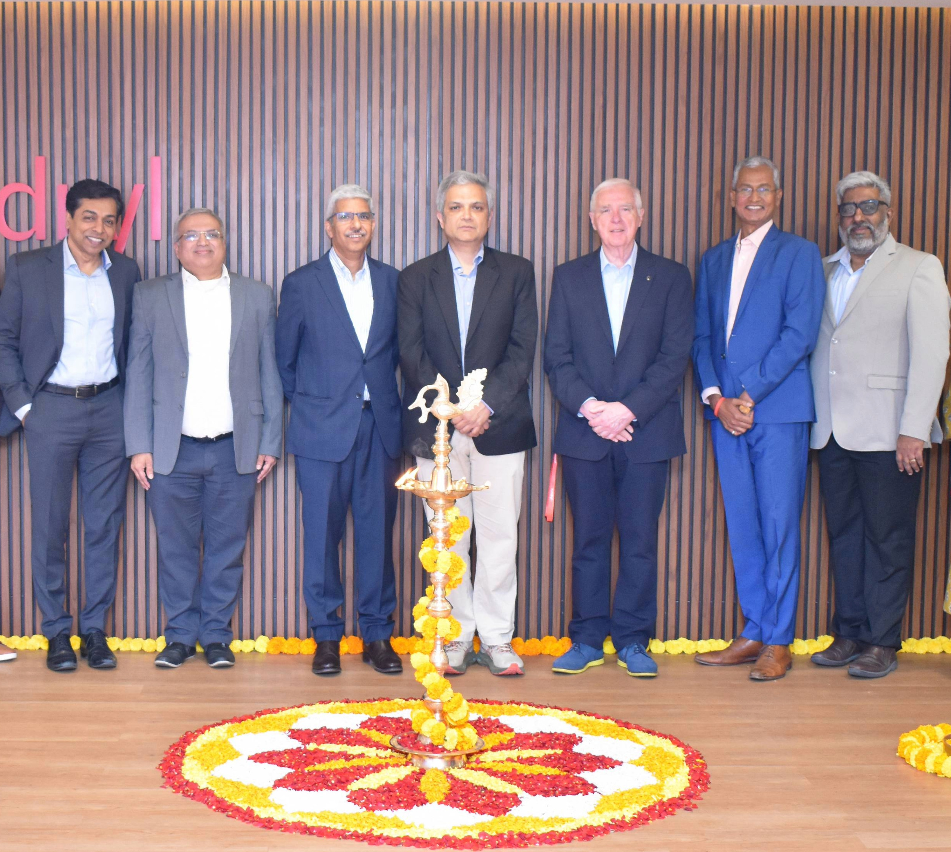 Kyndryl and Gloplax Accelerate Global Capability Center Transformation