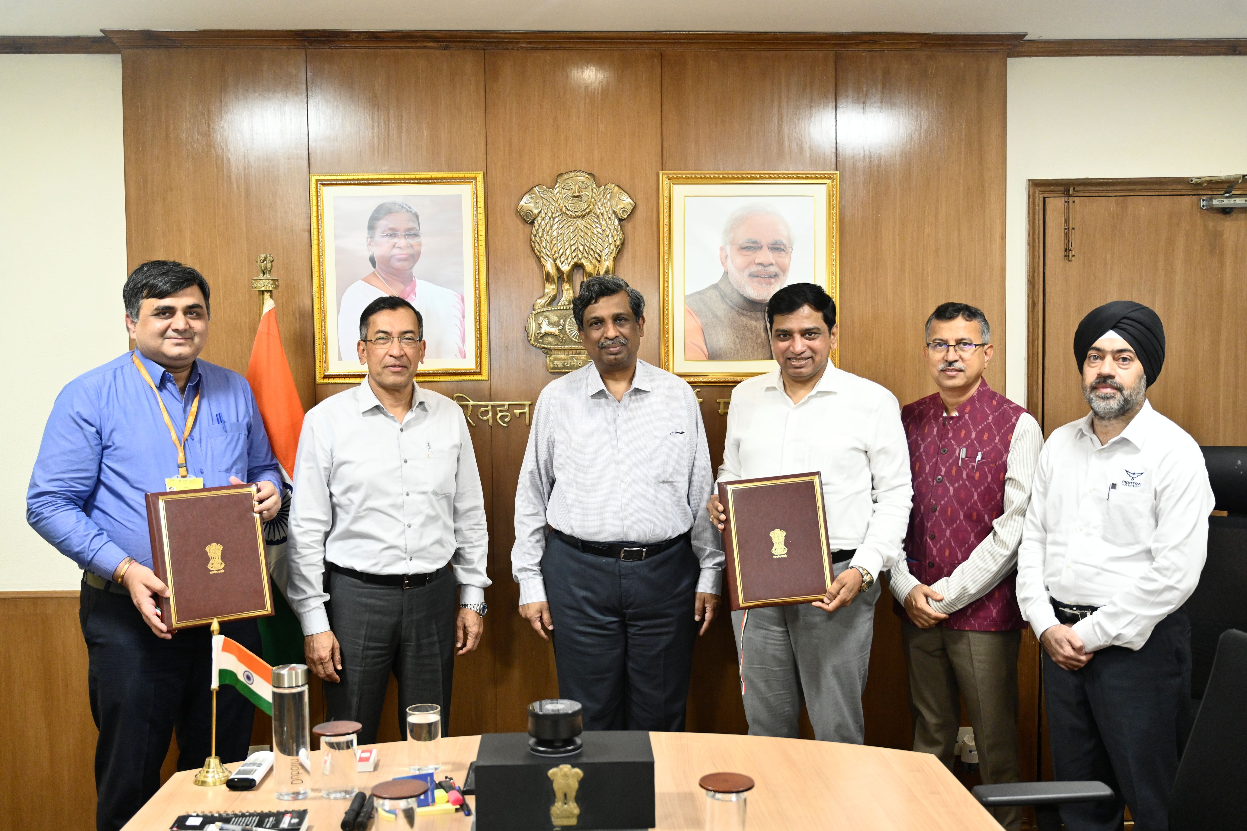 Montra Electric and Ministry of Road Transport & Highways Sign MoUs to Accelerate Fleet Modernisation in Delhi-NCR