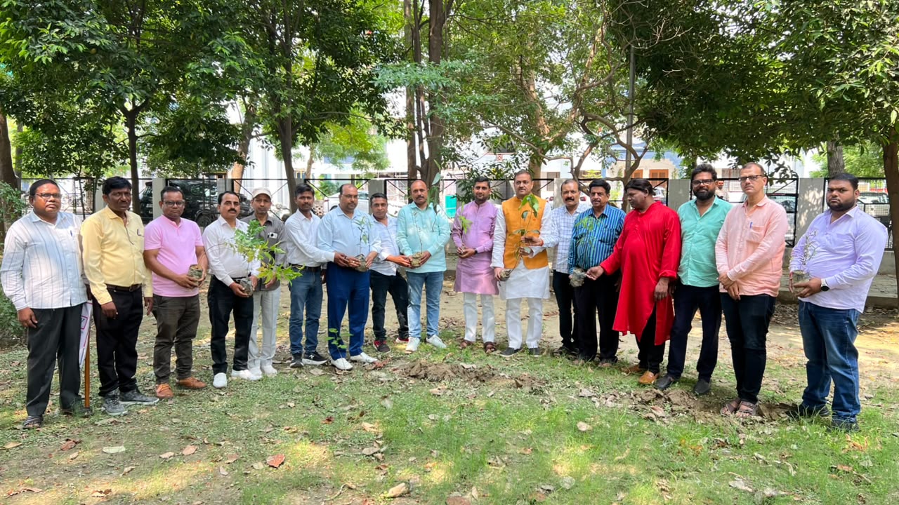 MLC Awanish Kumar Singh Leads Tree Plantation Drive on World Environment Day, Calls for Collective Action Towards Environmental Conservation