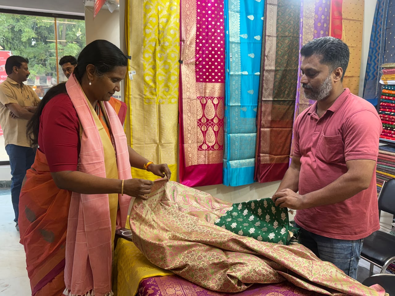 Dr. M. Beena Inaugurates &lsquo;Soot Sangam&rsquo; Special Handloom Expo at Handloom Haat, New Delhi