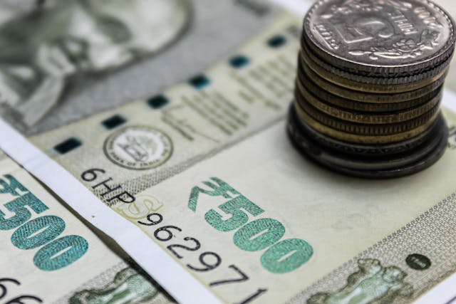 India Opens Wider Rupee Route for Export Transactions
