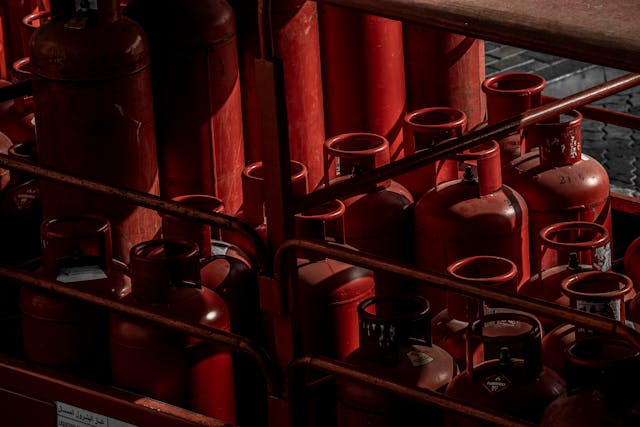 India Expands LPG and PNG Access to Tackle Fuel Challenges Amid Global Tensions