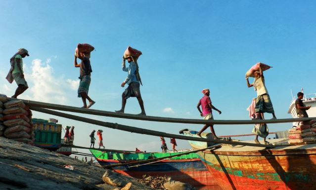 India's Jobs Paradox: Economic Growth Without Enough Quality Jobs?