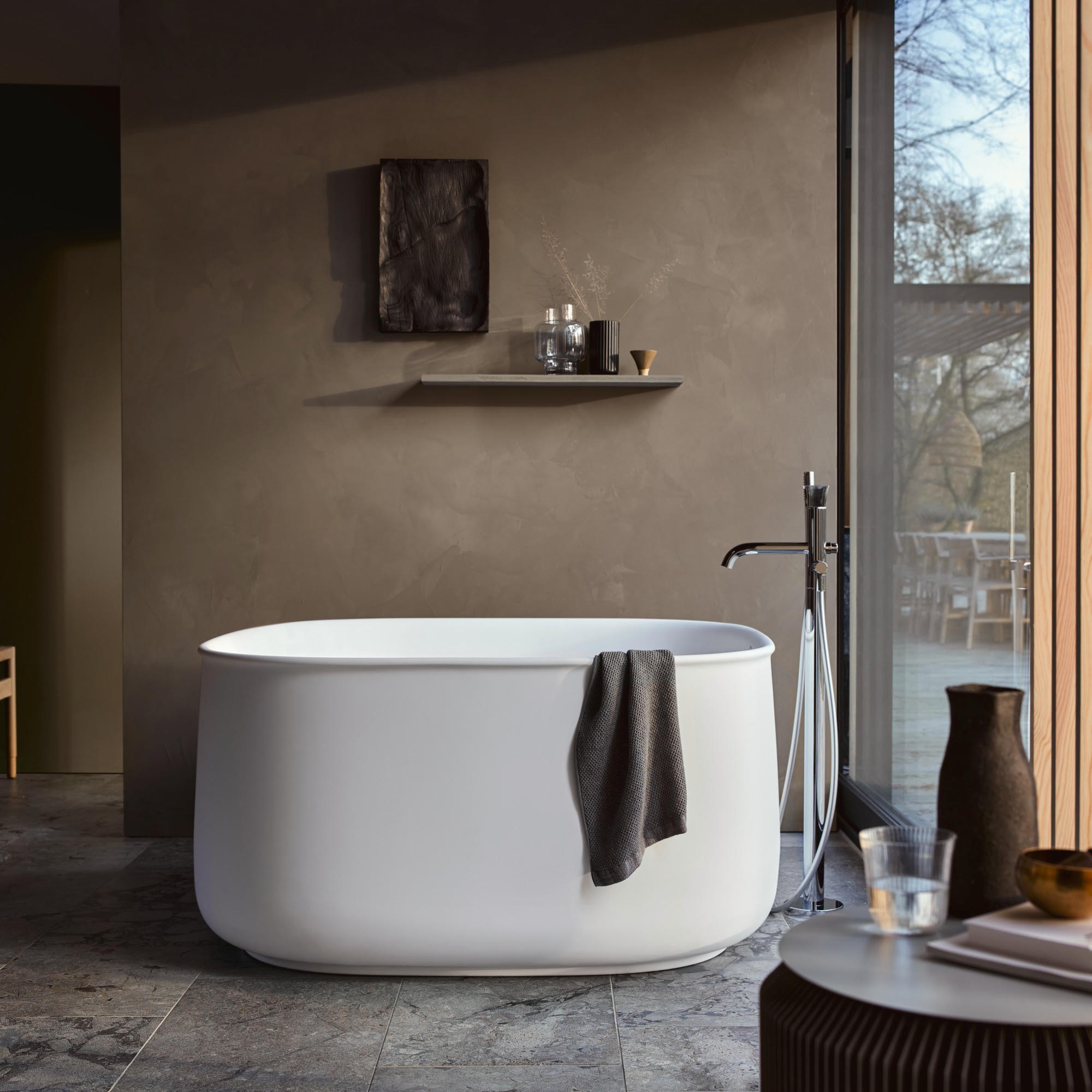 5 Sleek Design Fixtures Redefining Bathrooms