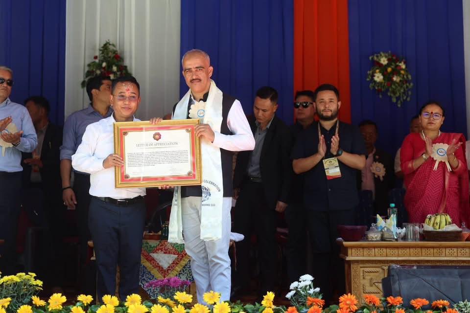 HCM Mr Prem Singh Tamang felicitates Soreng District Administration for securing
