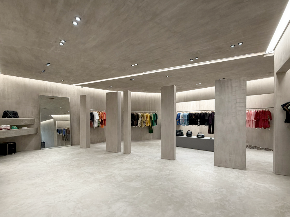 BLUORNG Reopens it's Mumbai Store