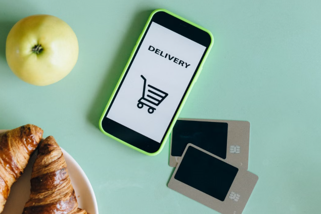 FMCG Distributors Call for Common Food Safety Rules for Quick-Commerce Dark Stores