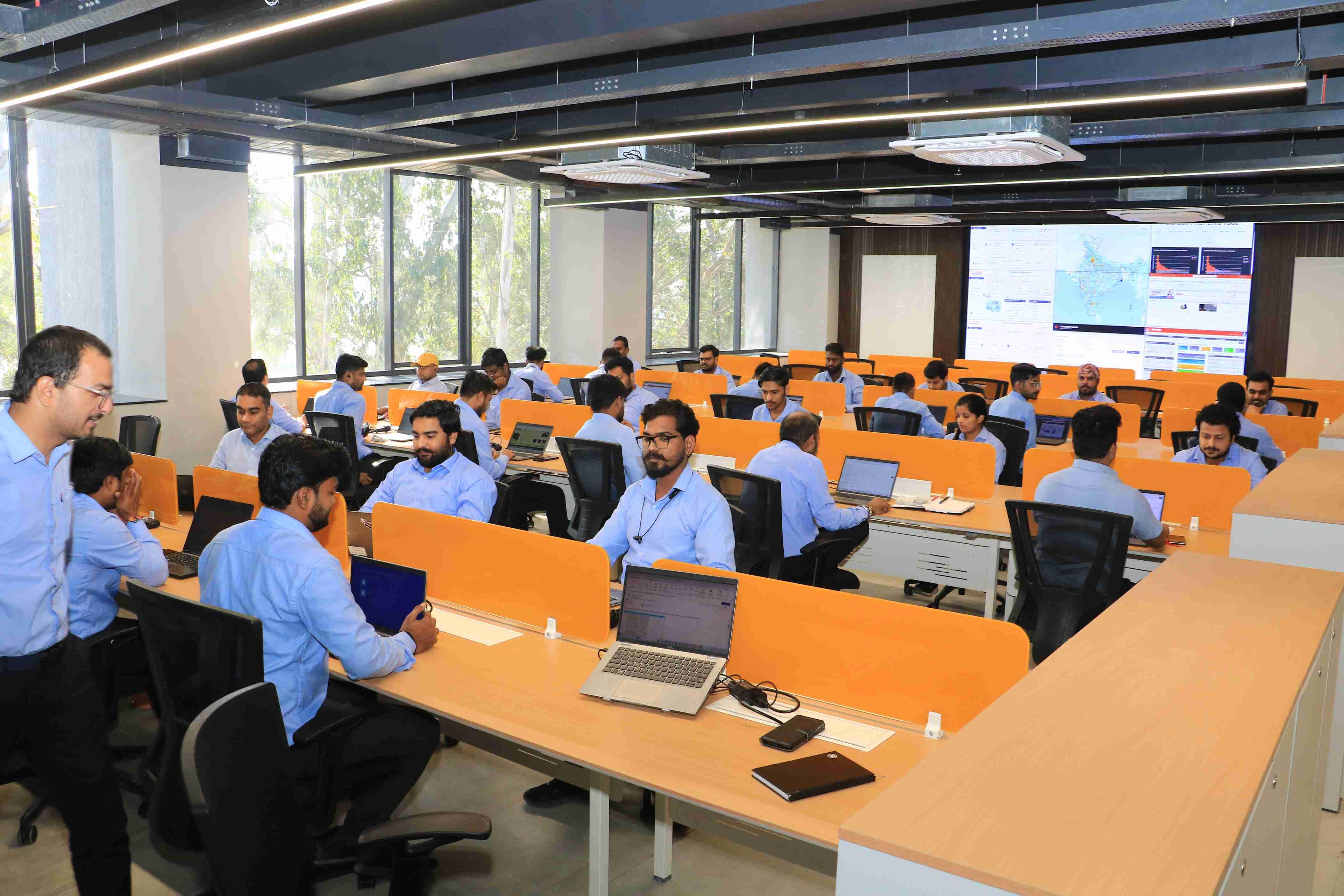 Eicher Trucks & Buses launches Uptime NXT Services powered by AI enabled Uptime Centre