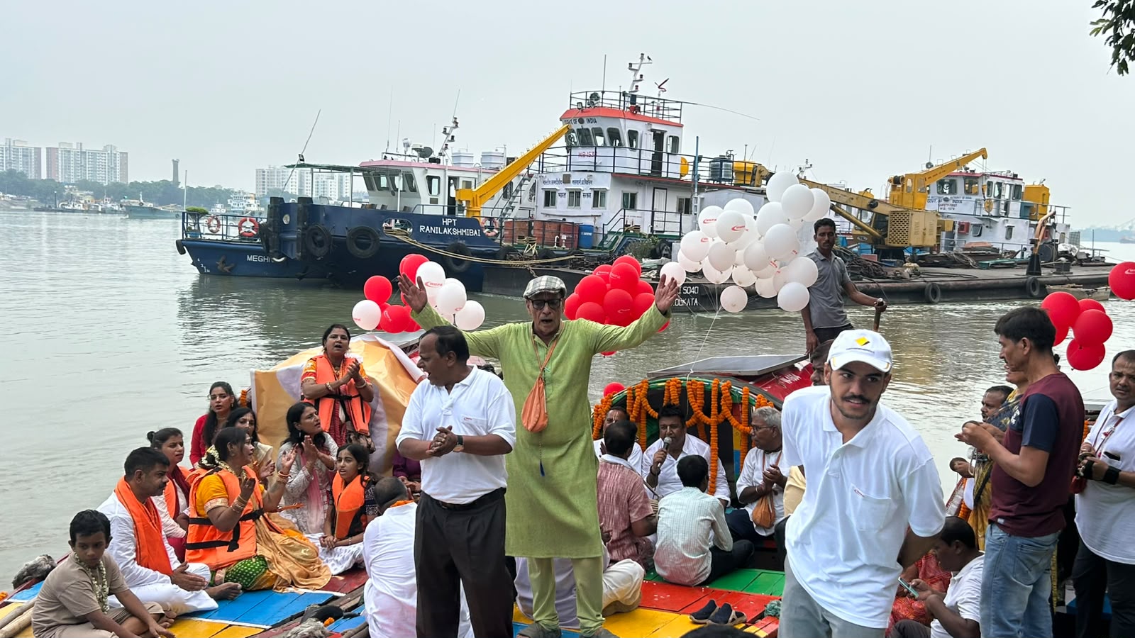 Kolkata Awakens to the Rhythm of Devotion: ‘Morning of Bhakti’ at Prinsep Ghat