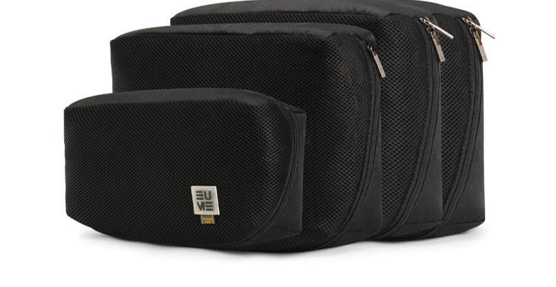 EUME's Travel Accessories That Are Your Must-Haves’ on Vacation