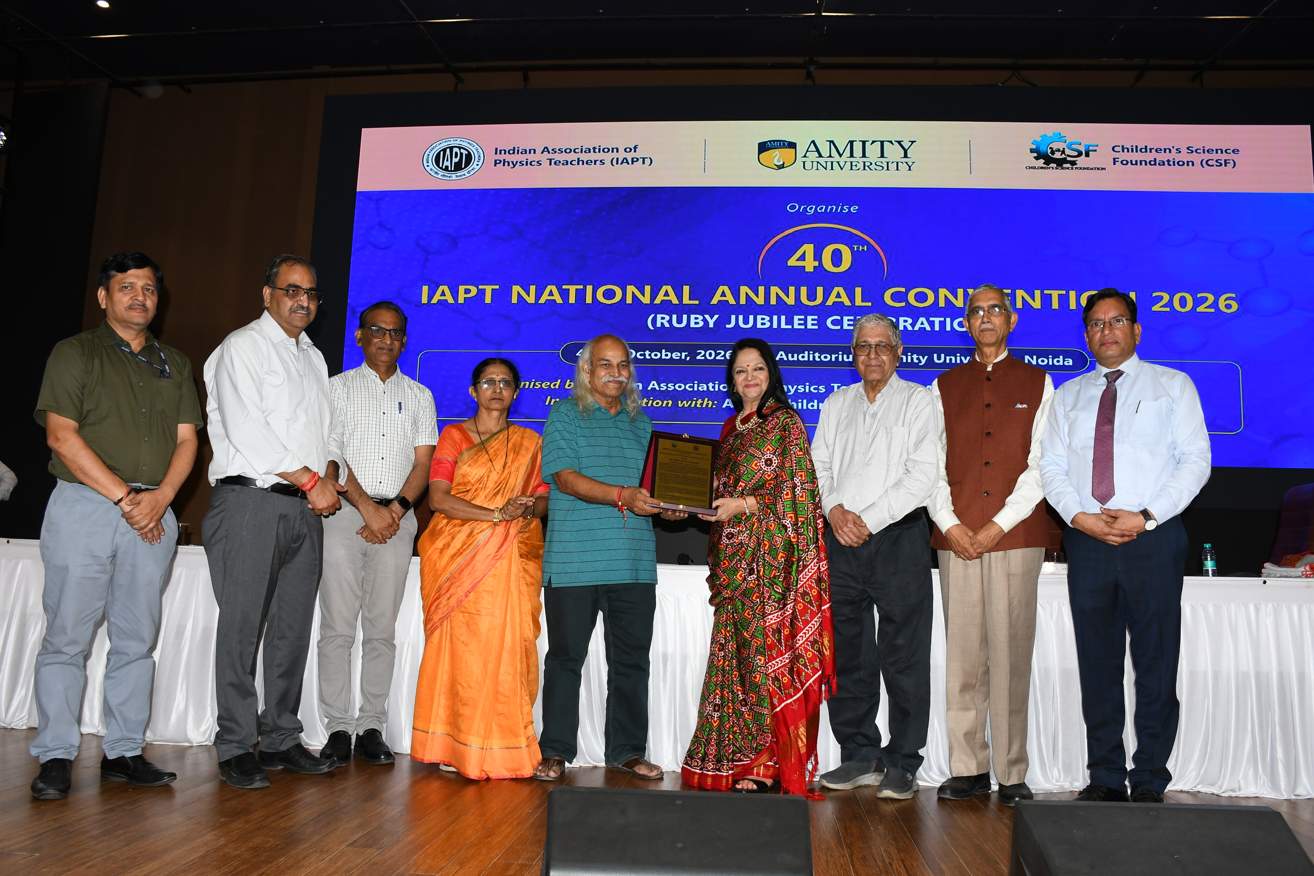 Dr. Amita Chauhan Conferred With Lifetime Achievement Award for Promoting Science Among Young Minds