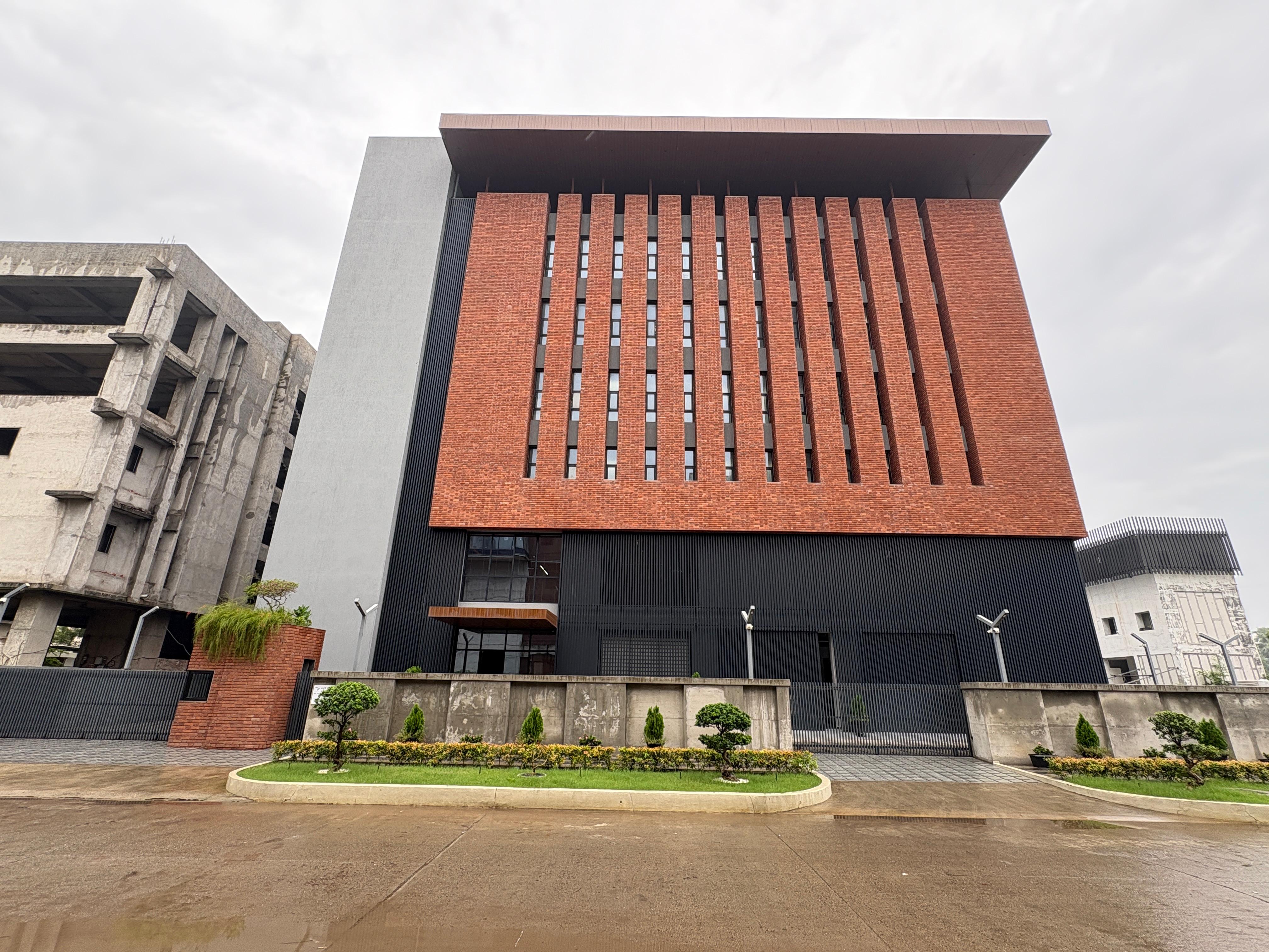 Lukson Turns Manufacturing Into Its Marketing: JK Star Group's D2C Brand Unveils Fully Solar Powered Diamond Facility as Its Core Brand Proof
