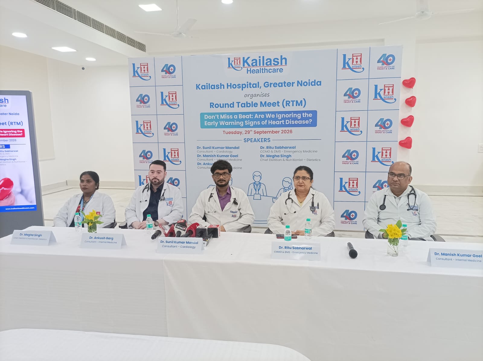Kailash Hospital, Greater Noida, Hosts Round Table Meet on Early Warning Signs and Prevention of Heart Disease