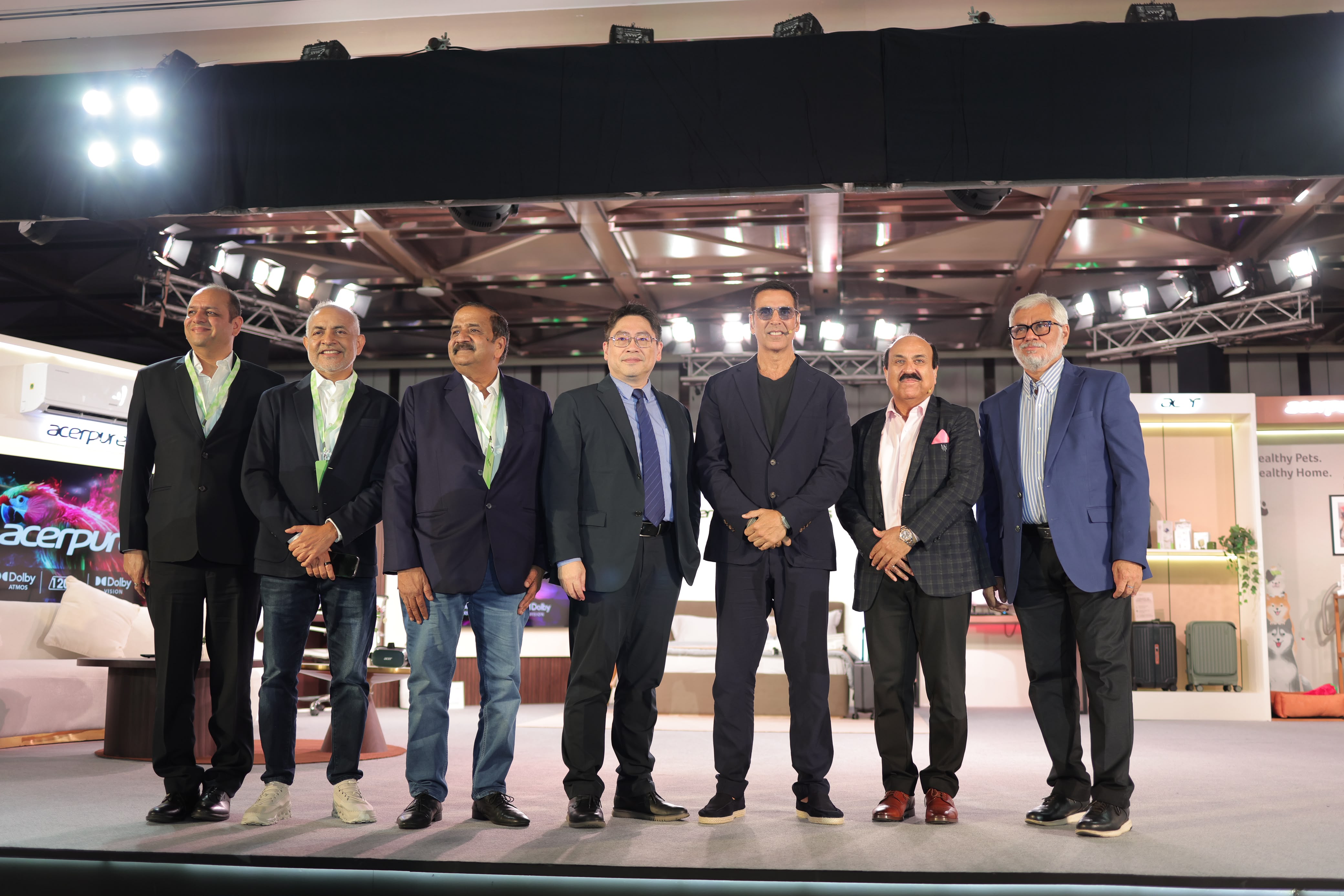 Akshay Kumar partners with Acer for smarter, easier and healthier tech Into Home