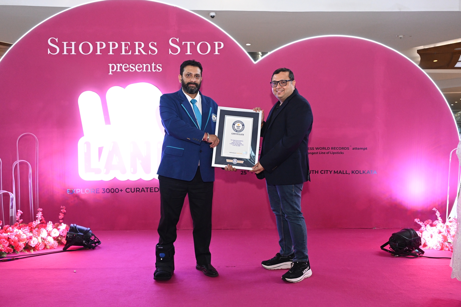 Shoppers Stop Sets GUINNESS WORLD RECORDS Title for Longest Line of Lipsticks