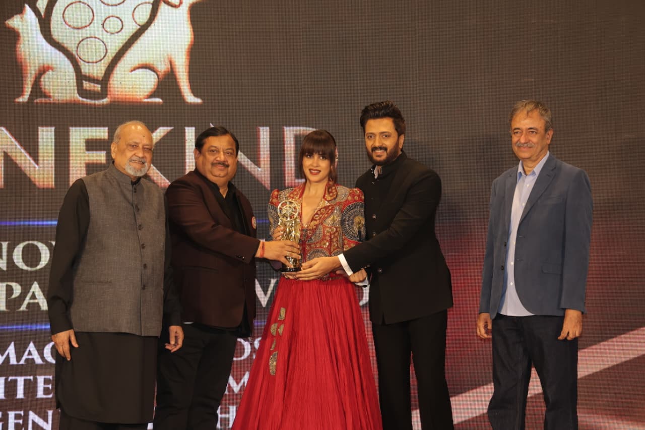 Cinekind Awards 2026: Maneka Gandhi, Anant Ambani, Raveena Tandon,Riteish Deshmukh, Genelia D&rsquo;Souza Rupali Ganguly & Many More Celebrities Grace the Star-Studded Event