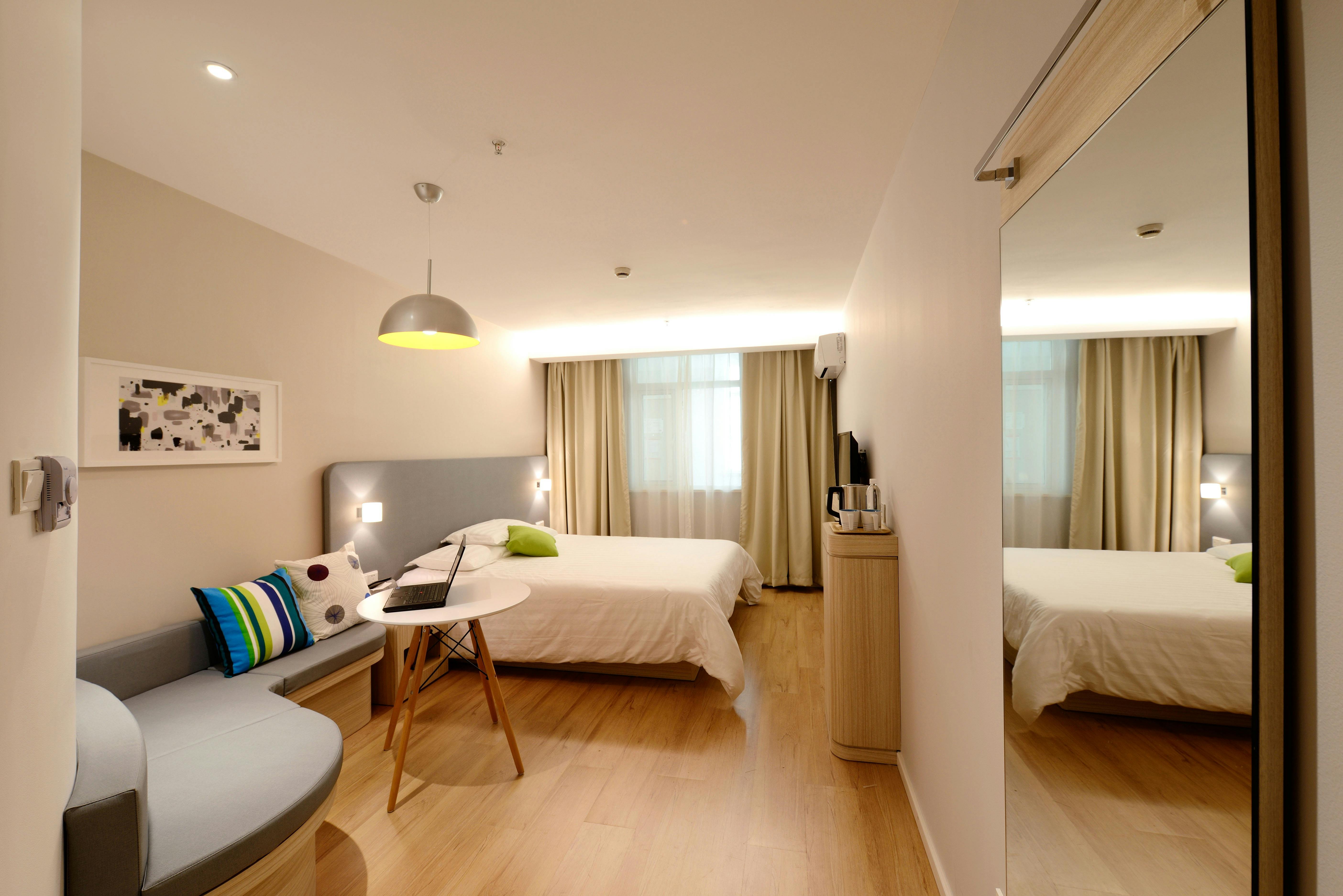 Smart Hotels: The Technologies and Trends Redefining Guest Experiences