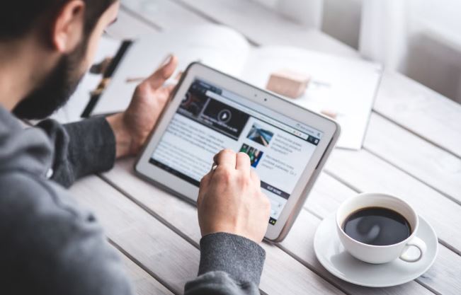 The Changing Business Model of Digital News and Online Publishing