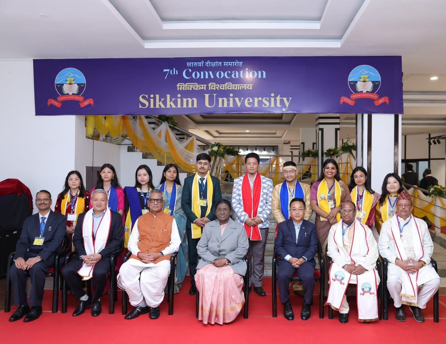 President Droupadi Murmu Graces Sikkim University&rsquo;s Seventh Convocation Ceremony; CM Prem Singh Tamang Congratulates Graduates