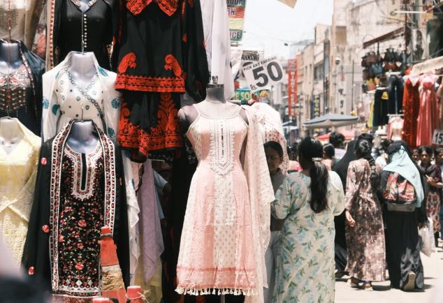 India's Fast Fashion Boom and the Environmental Cost of Low-Cost Clothing