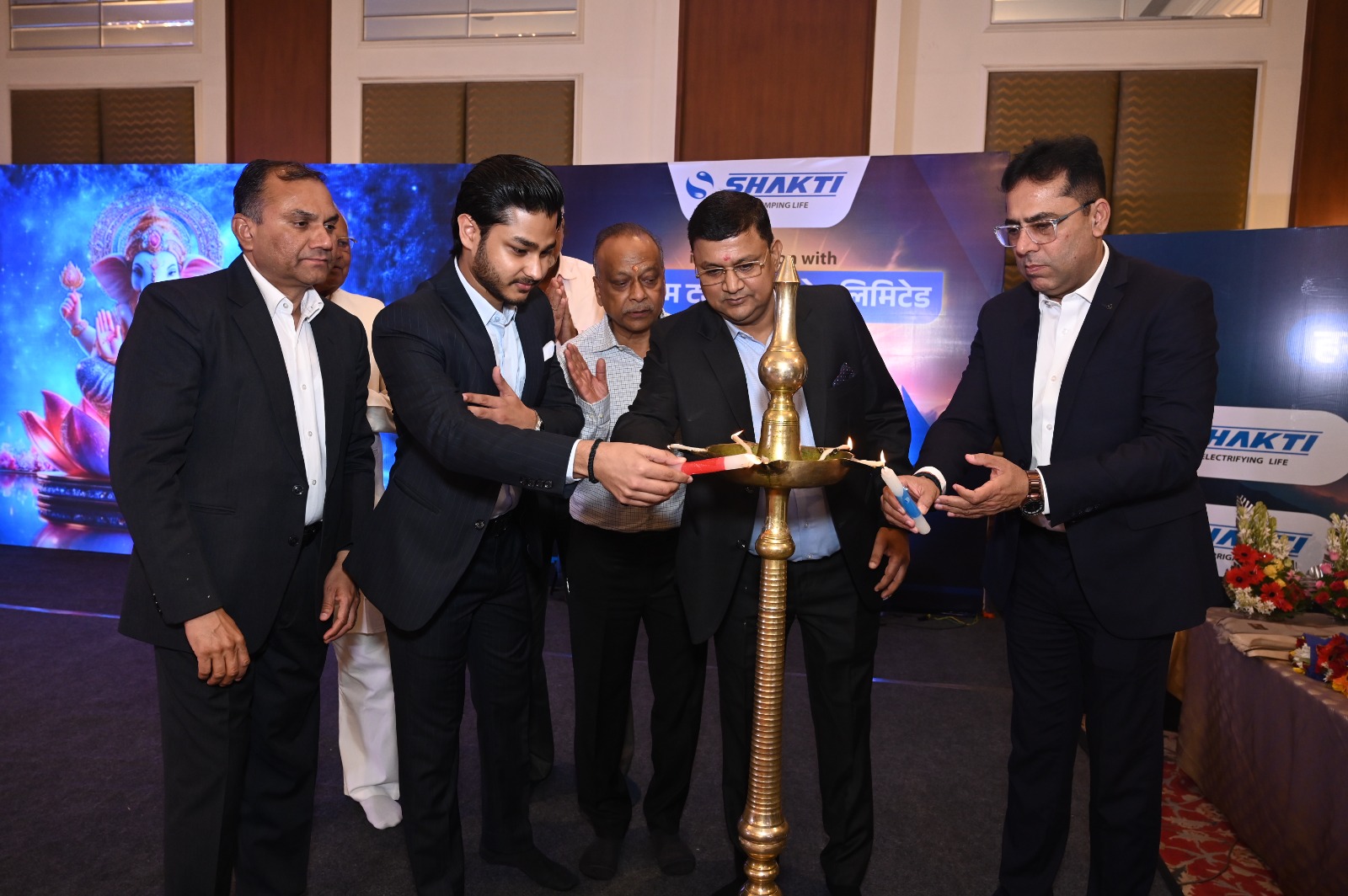 Shakti Pumps Hosts Dealer Meet in Varanasi; Mayor Highlights Company's Role in Supporting Farmers