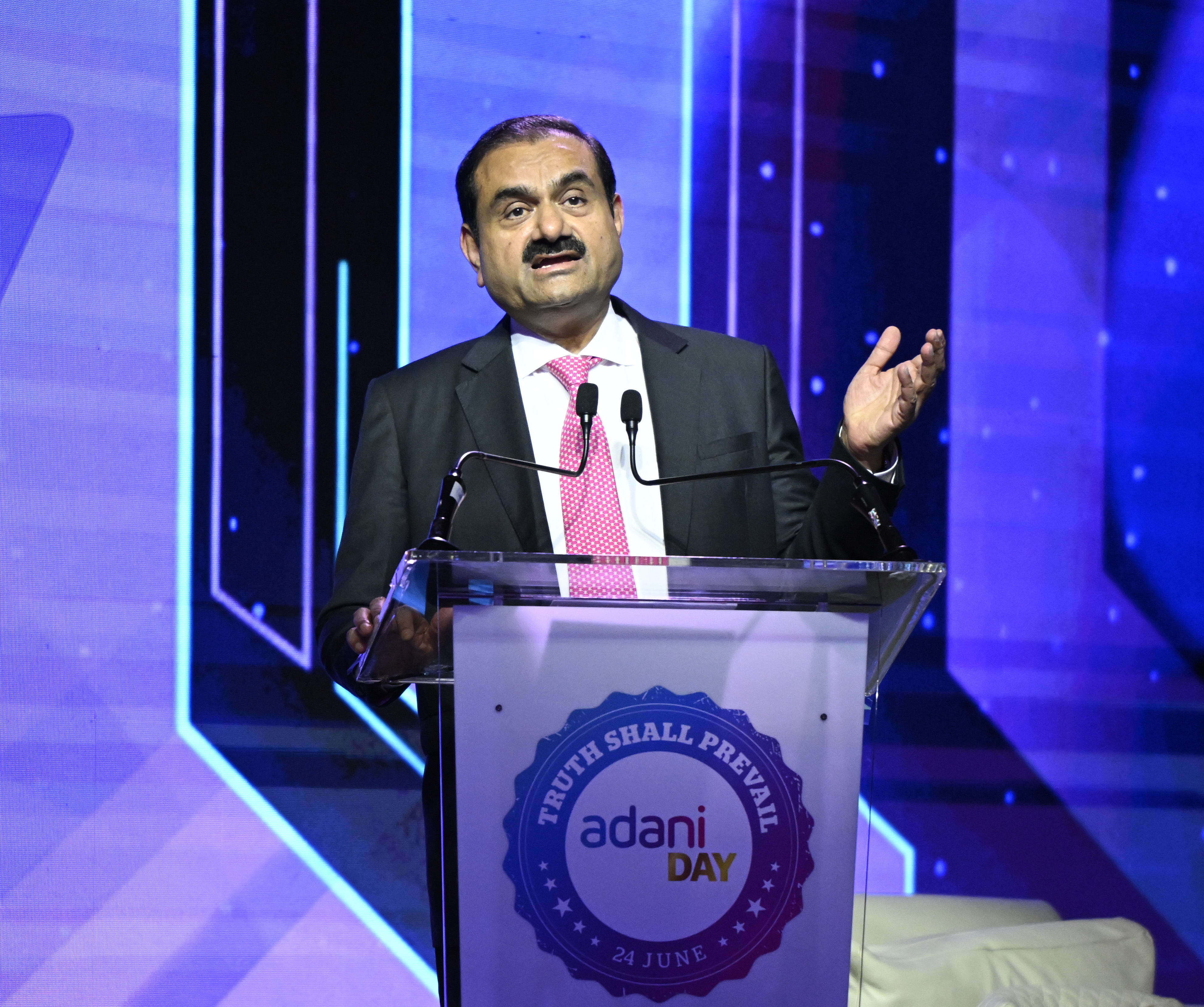 Vande Bharatam, an initiative by Gautam Adani Inspires Innovators Worldwide; Receives strong response from India and across the World