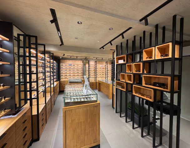 Dayal Opticals Launches First Outlet Store in CP, Bringing 50% Off Luxury Eyewear
