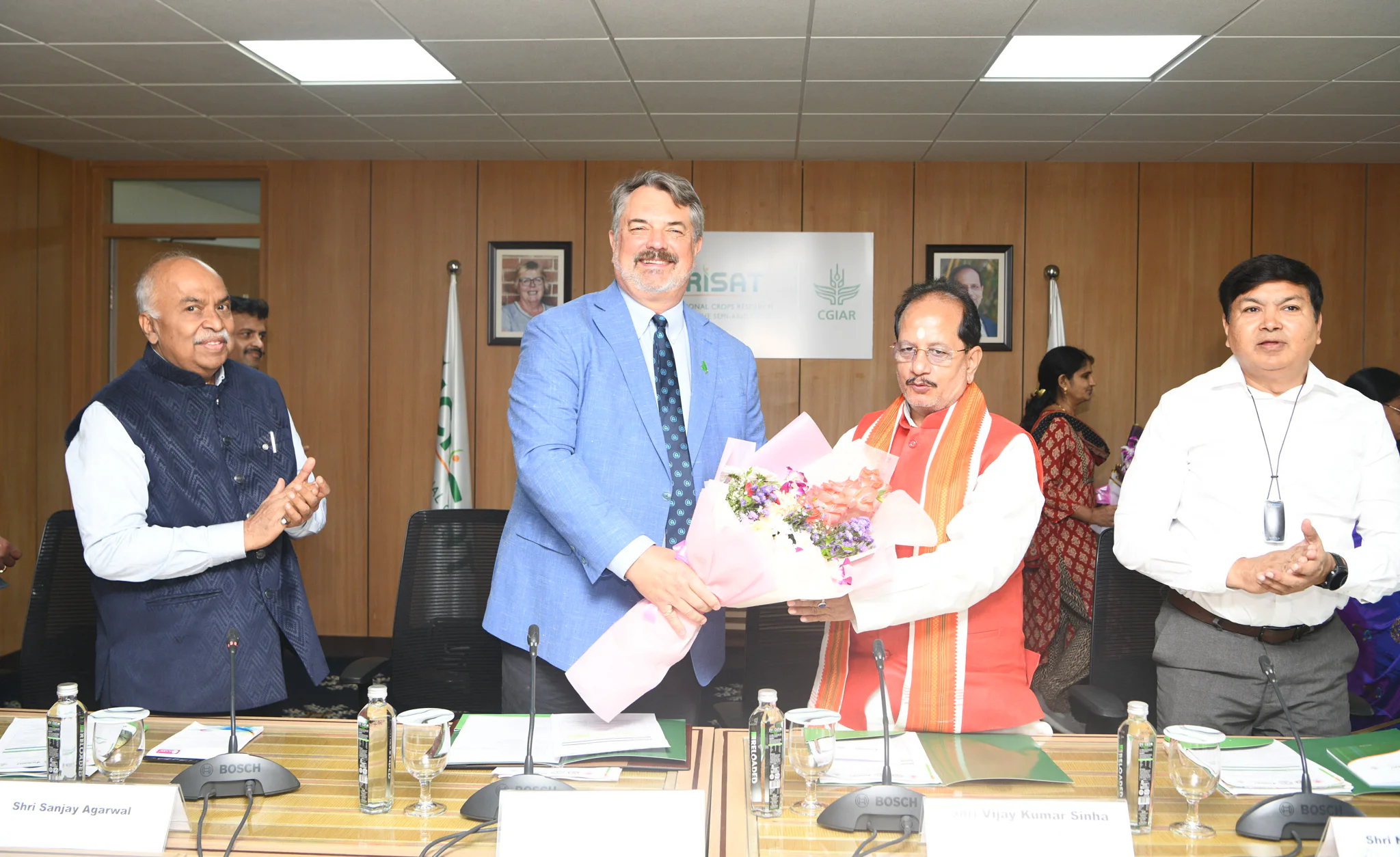 Bihar Agriculture Minister Shri Vijay Kumar Sinha Visits ICRISAT and Reviews BCoEMVC project Progress