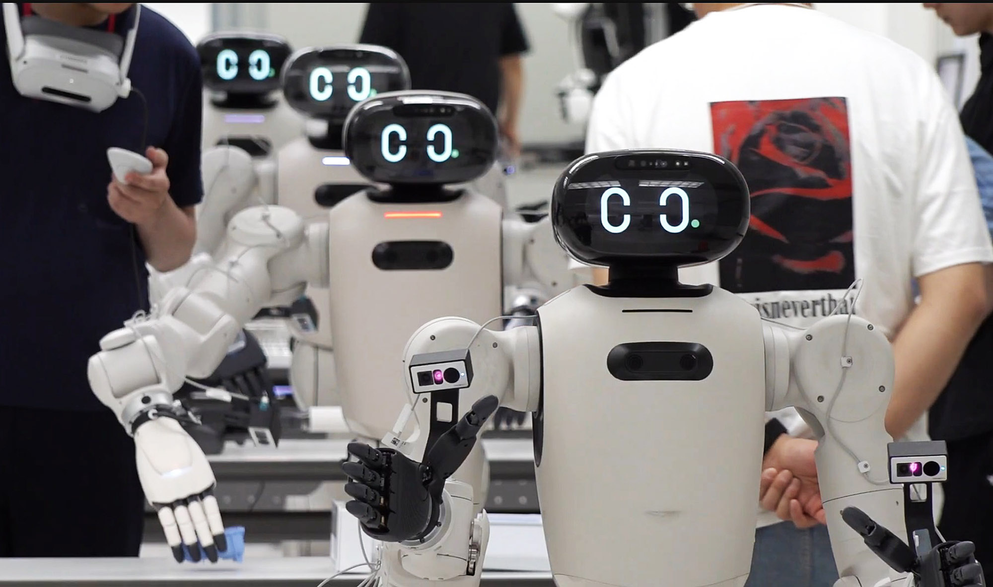 LG Electronics Establishes Robotics Business Center To Accelerate Future Growth