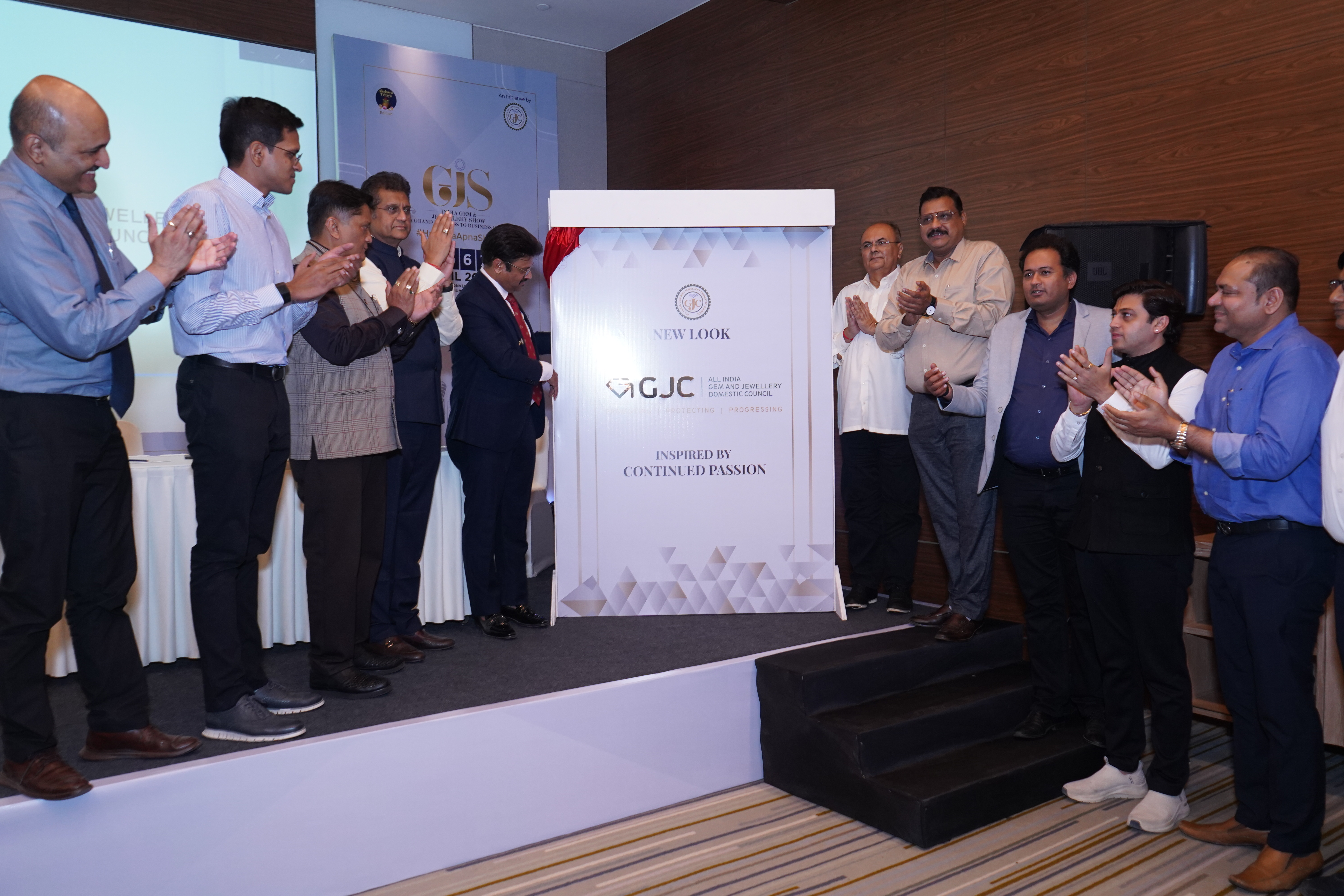 Middle East Tensions May Push Gold Prices Higher Before Akshay Tritiya: Industry Prepares for Volatility