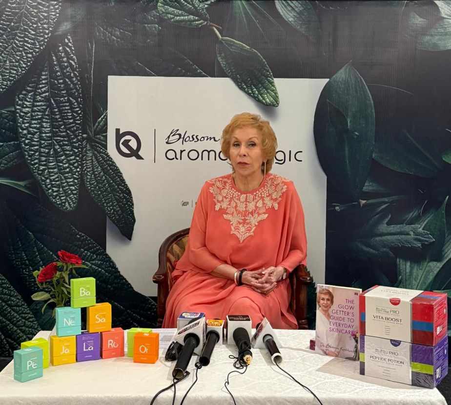 Hindi Press Release and Photograph of Timeless Ritual, Now in a New Look: Aroma Magic Relaunches Its Signature Essential Oils and Introduces Peptide Potion & Vita Boost for Salon Professionals