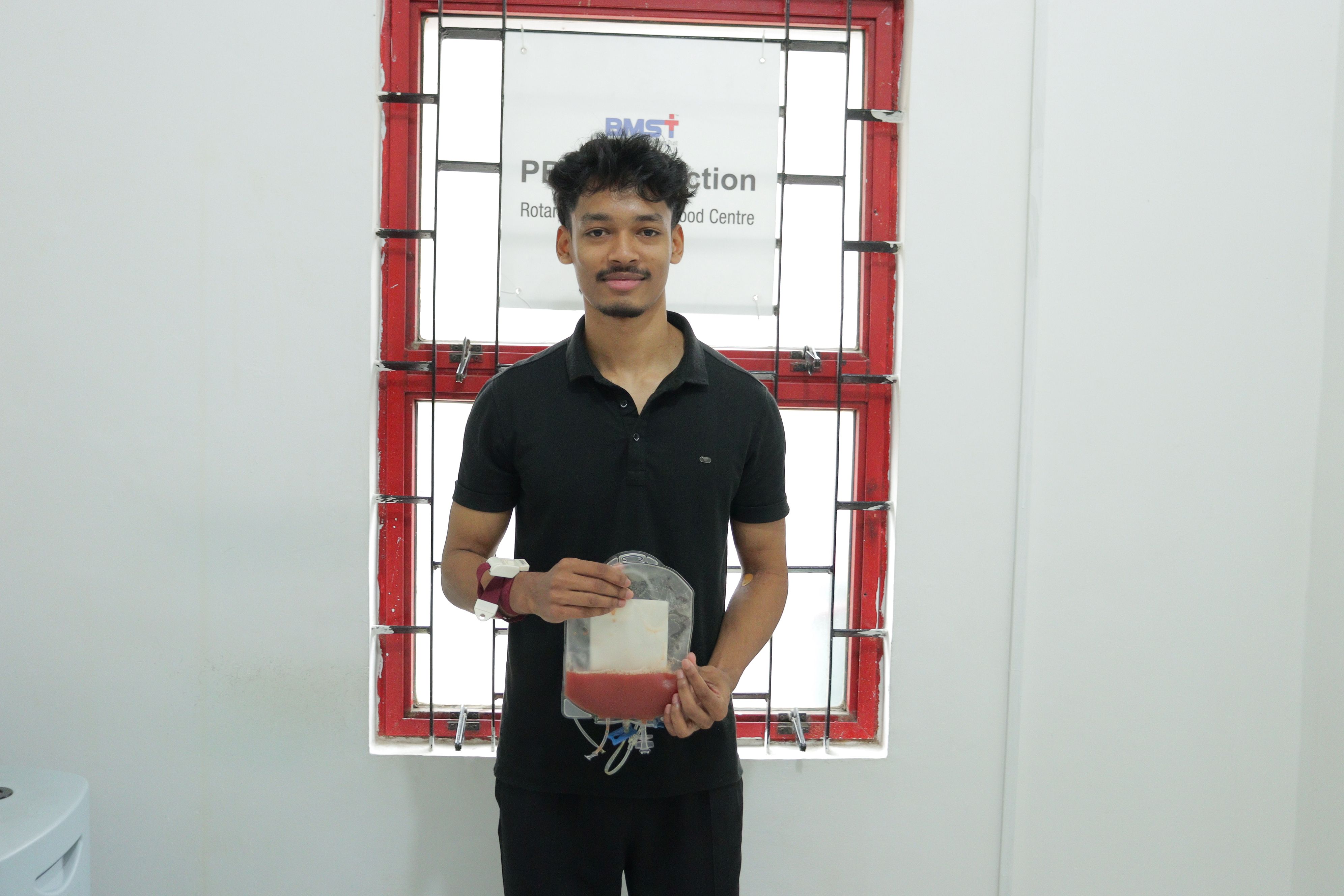 Muslim Youth Pauses Ramadan Fast to Donate Blood Stem Cells, Saves a Life This Eid