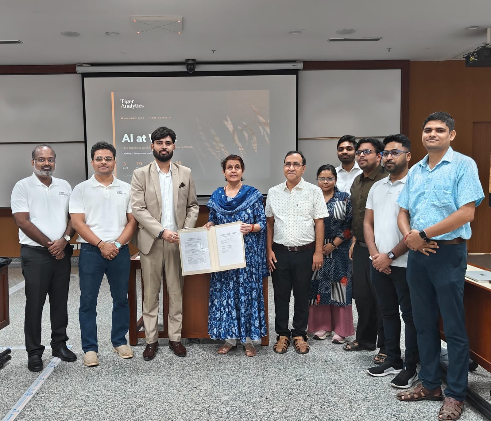 IIM Bodh Gaya Signs MoU with Tiger Analytics to Strengthen AI Capabilities of Students and Faculty
