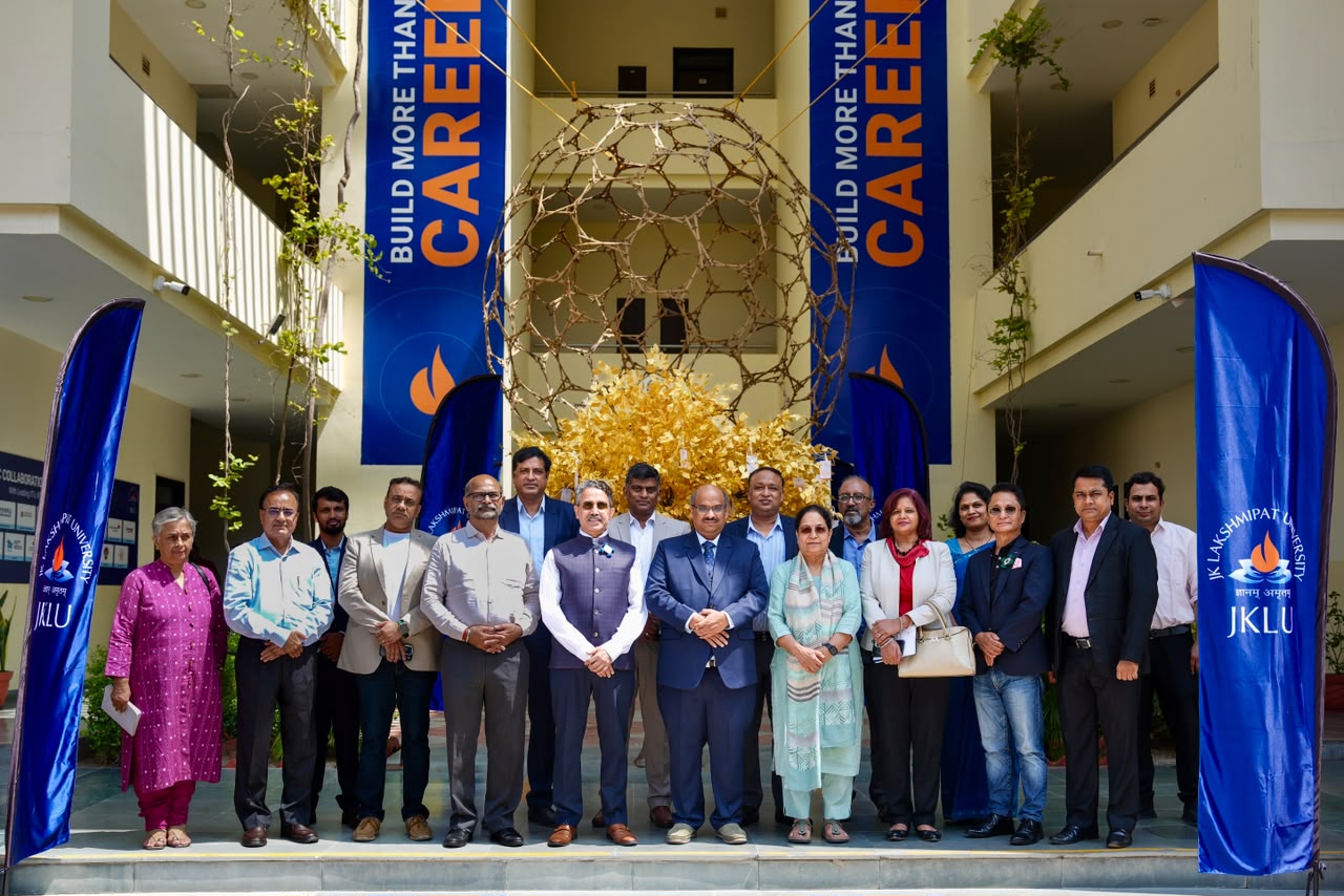 JK Lakshmipat University Hosts BFSI & Service Sector Futures Forum on the Future of Skills, Technology and AI.