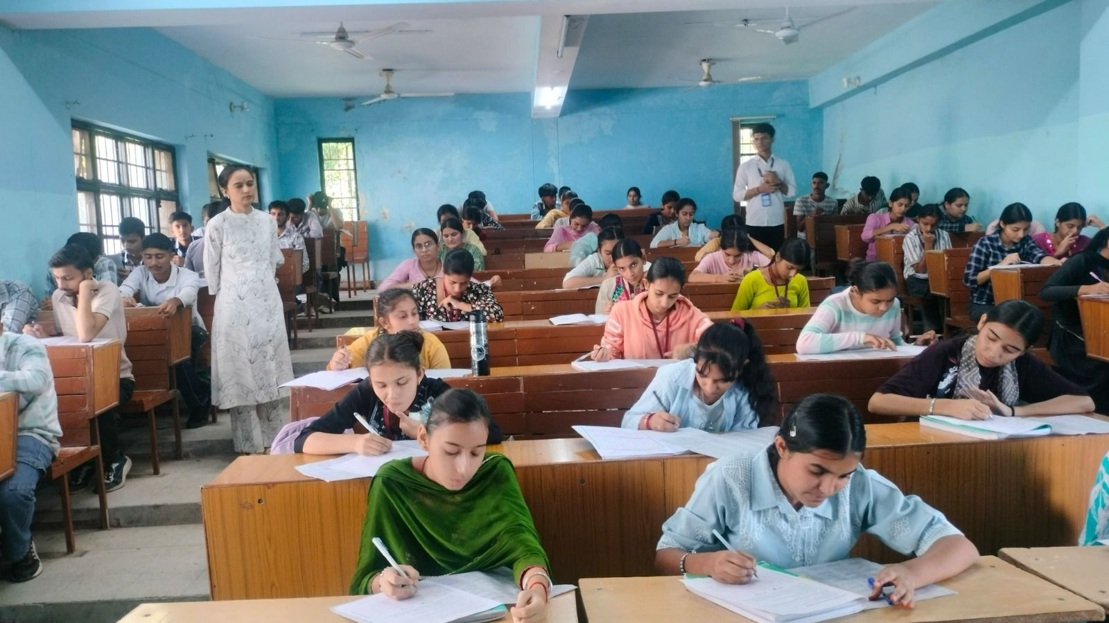 Crack Academy Announces Results of &lsquo;Mere Sheher Ke 100 Ratan 2.0&rsquo; Over 5,100 Students Receive Scholarships Across Himachal Pradesh to get 100 % Scholarship