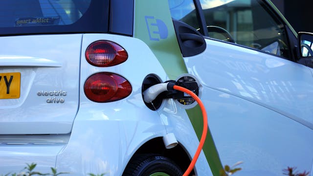 India&ndash;EU Launch INR 169 Crore EV Battery Recycling Push