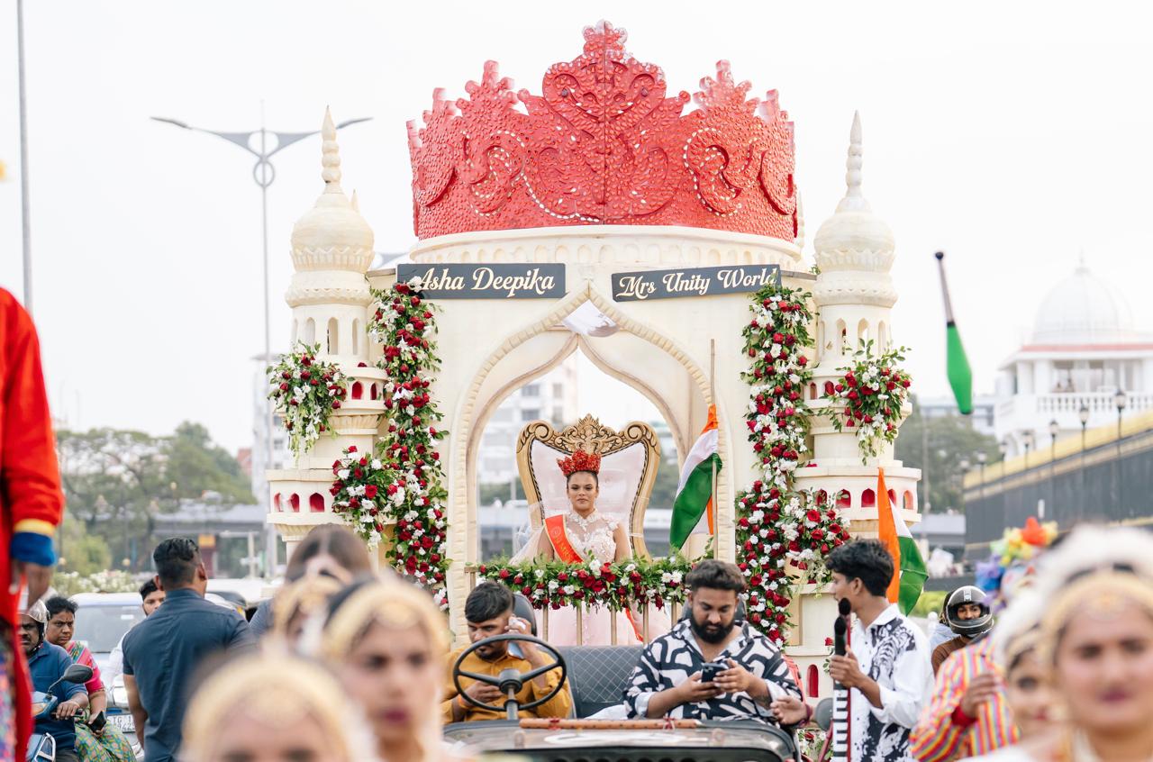 Hyderabad Welcomes Mrs. Unity World Asha Deepika Attaluri with Royal Rath Yatra