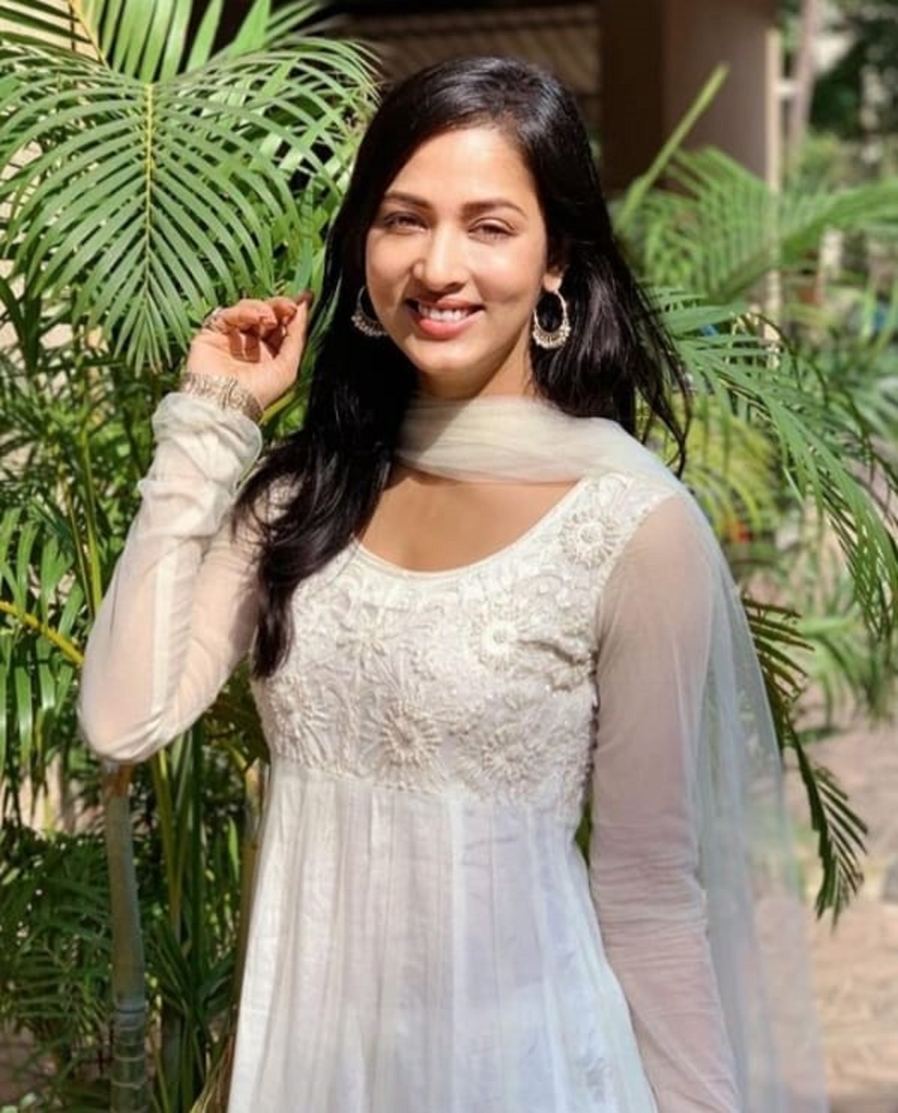 &TV Actors Reveal Everyday Essentials They Carry in Their Bags!