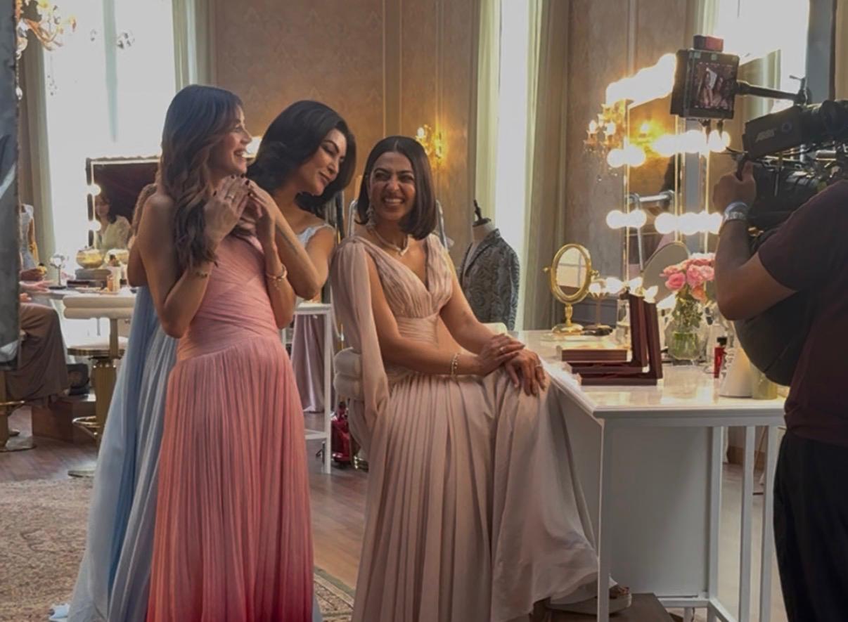 WHAT ON EARTH IS SHOOJIT SIRCAR COOKING UP WITH ANANYA, SUSHMITA & RADHIKA