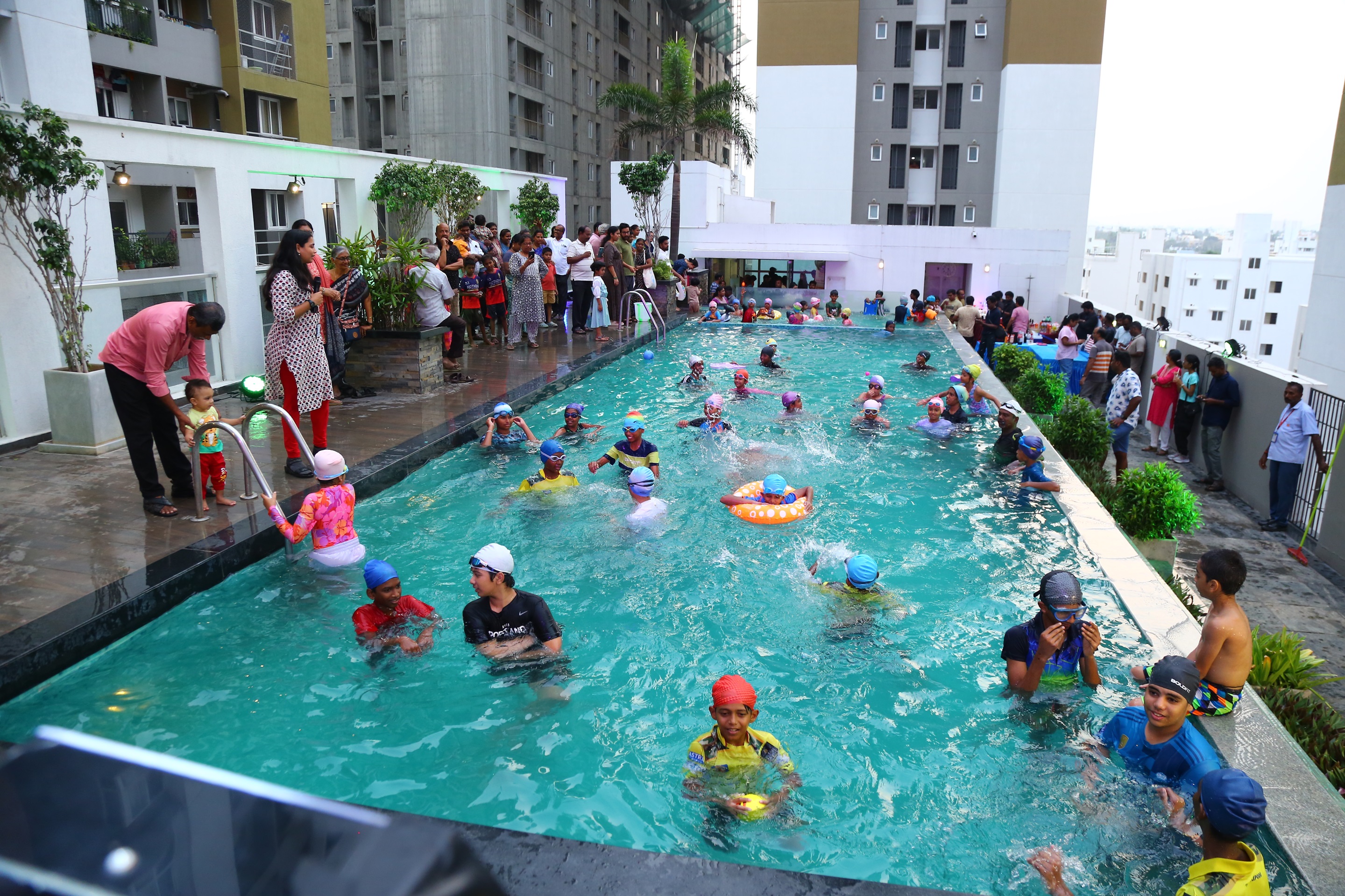 Navin&rsquo;s Starwood Towers 3.0 Brings Back a Splash of Summer Fun with Glow Party for Kids