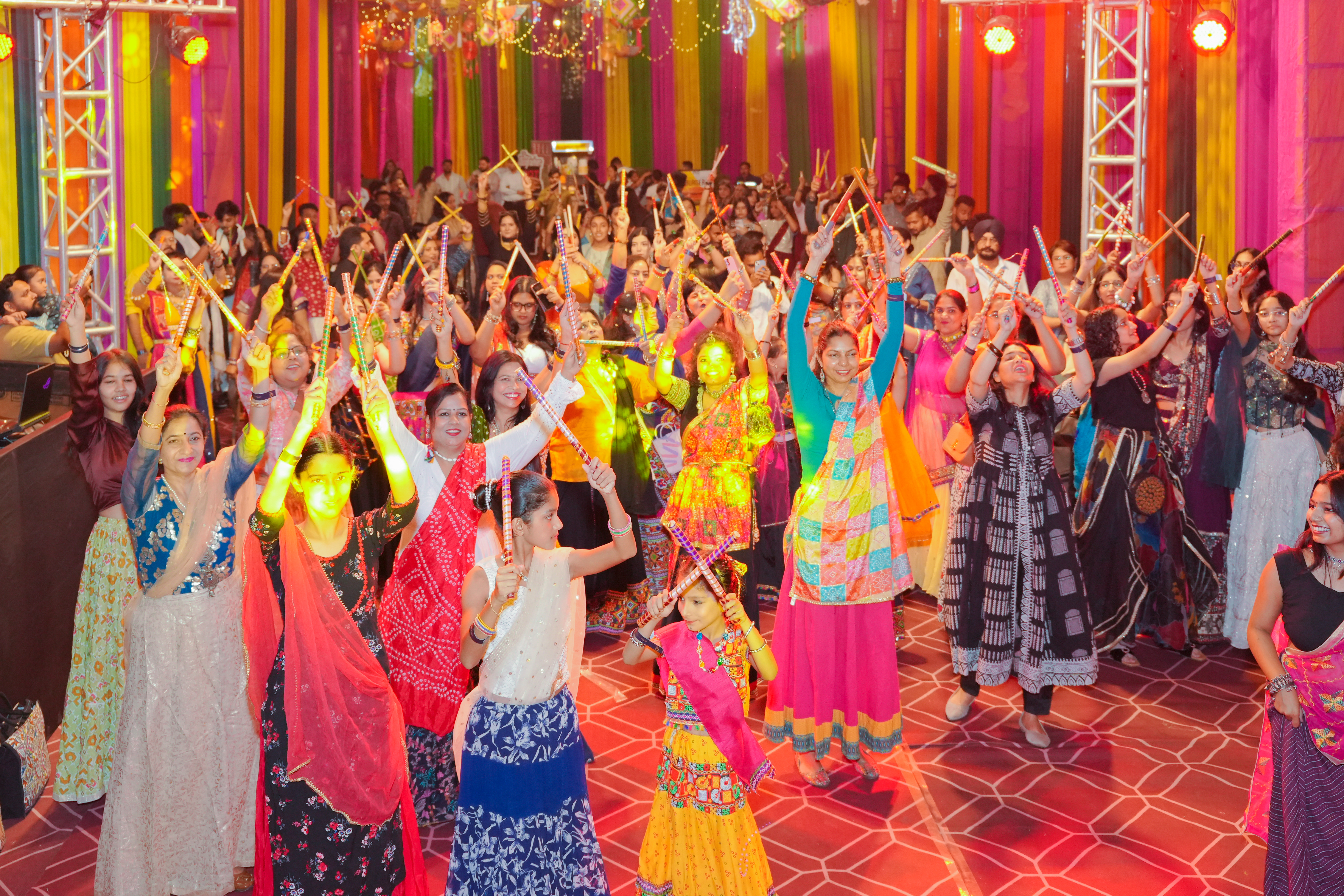 CP67 Mall&rsquo;s &lsquo;Navratri Raas 2.0&rsquo; Draws Houseful Crowds Over Two Nights of Dandiya Celebrations