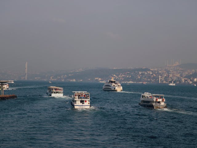 West Asia Crisis Puts India’s Energy Strategy to the Test, Accelerates Shift to Resilient Supply Chains