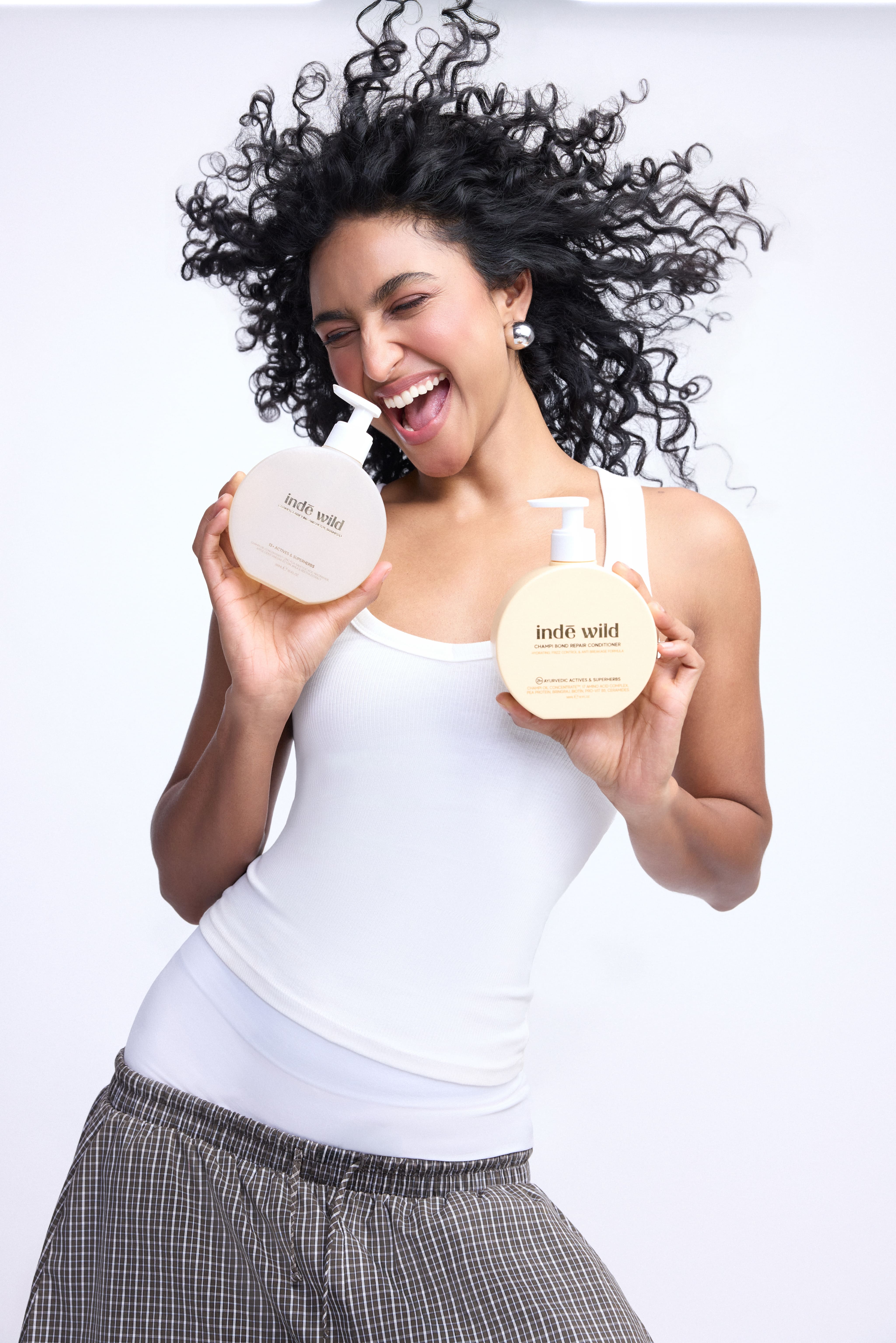 Rida Tharana Joins indē wild for Its New Champi Clarifying & Detox Shampoo Campaign